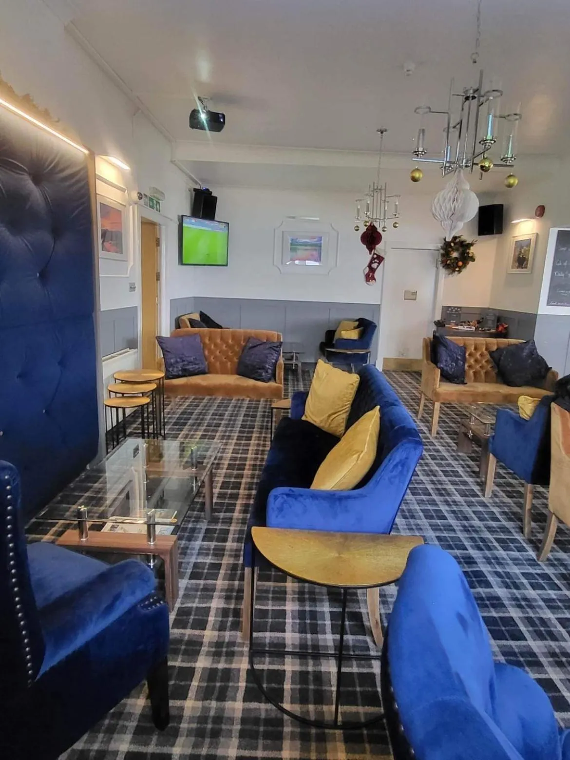 Lounge or bar in The Grey Gull Hotel