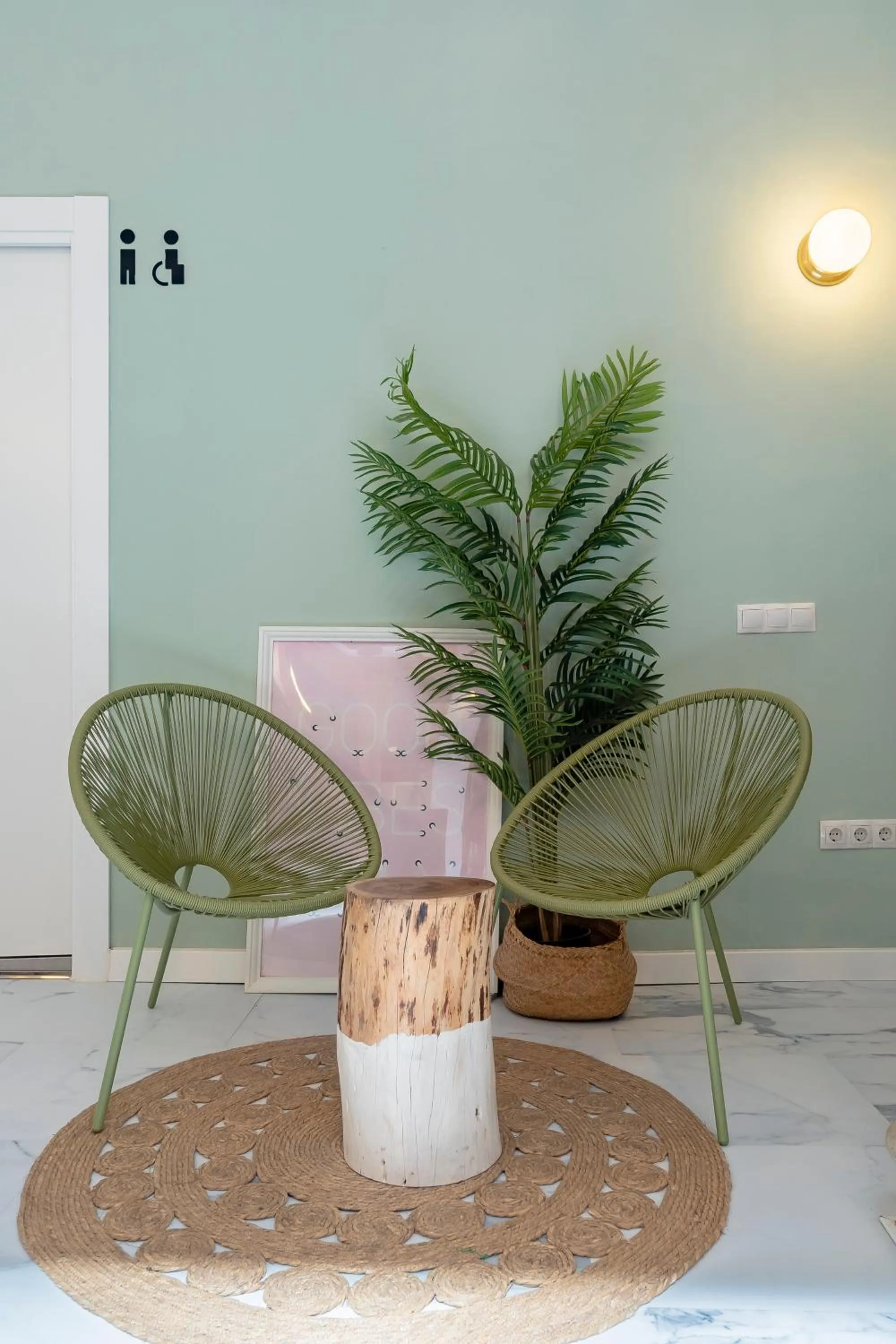 Lobby or reception in The Urban Jungle Hostel