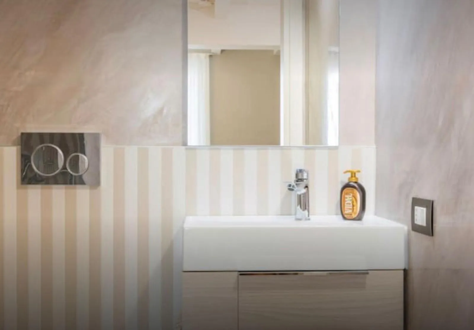 Bathroom in Accademia 21