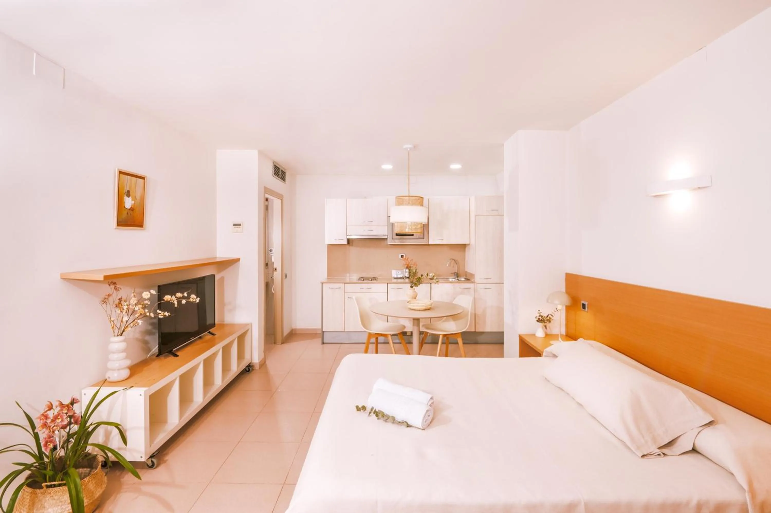 Bed in Apartamentos Porta Coeli