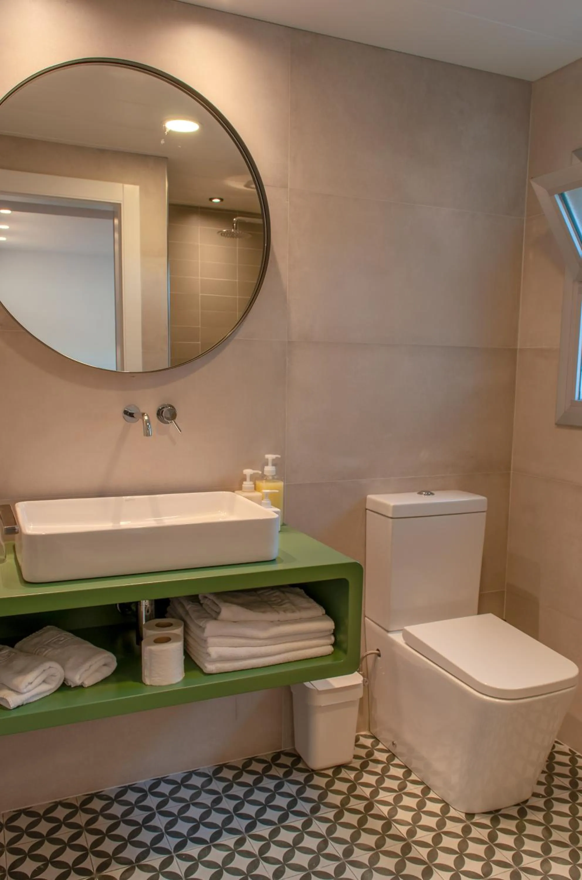 Bathroom in Apartamentos Porta Coeli