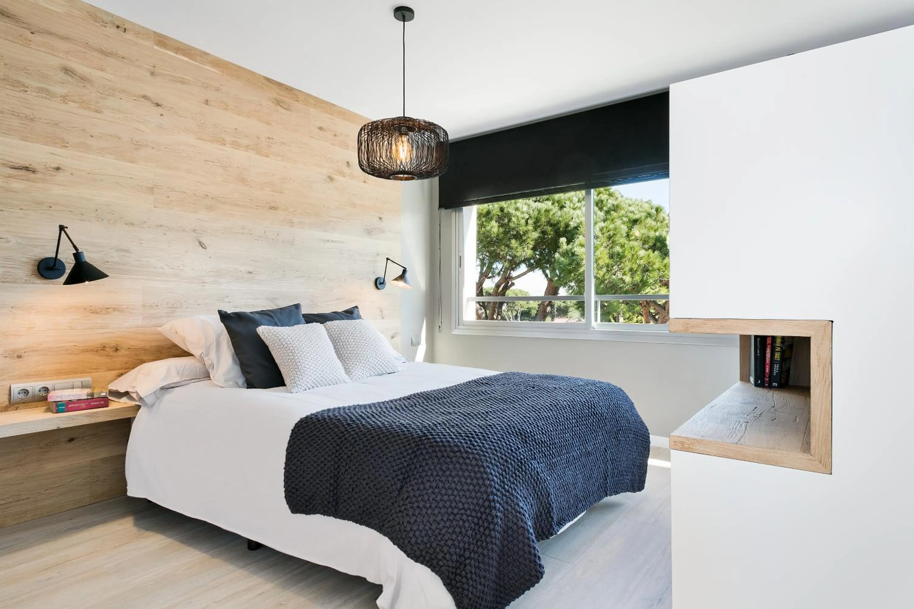 Bed in Apartamentos Porta Coeli