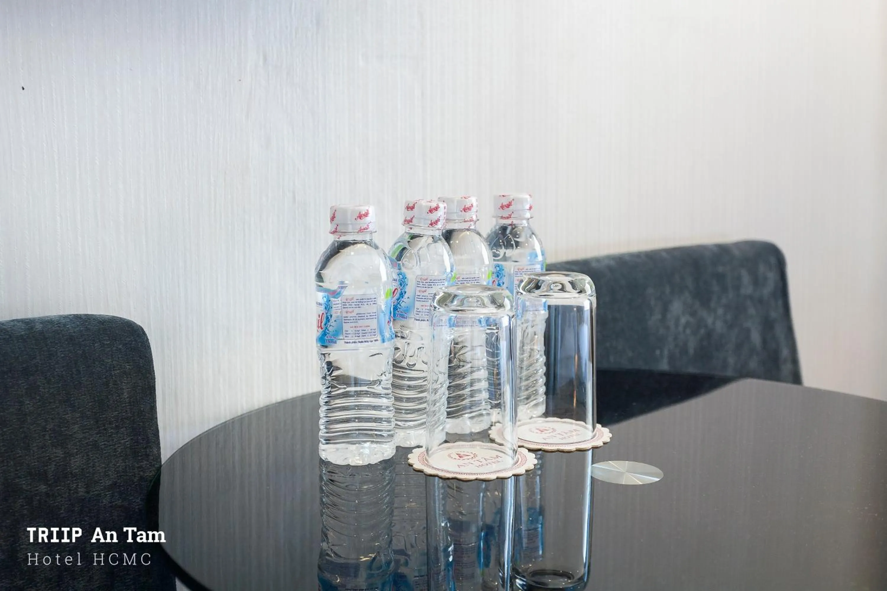 Food and drinks in Mays Hotel- Ben Thanh