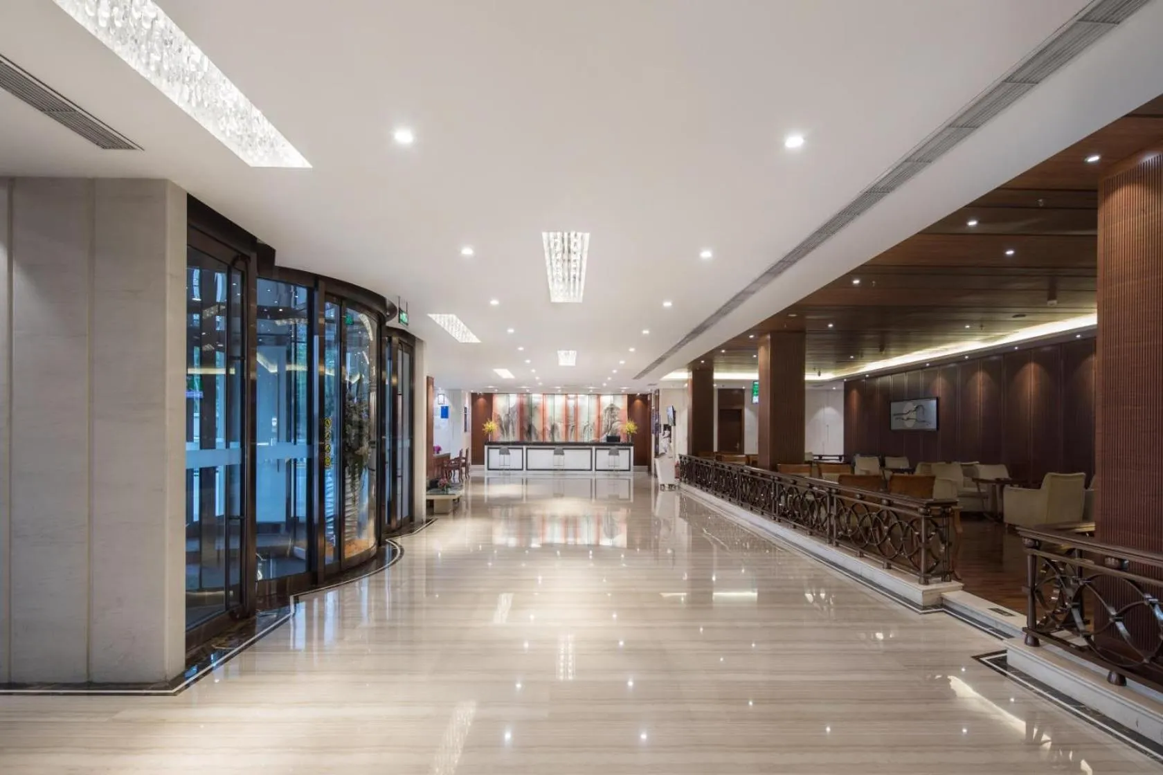 Lobby or reception in Ramada by Wyndham Beijing Airport