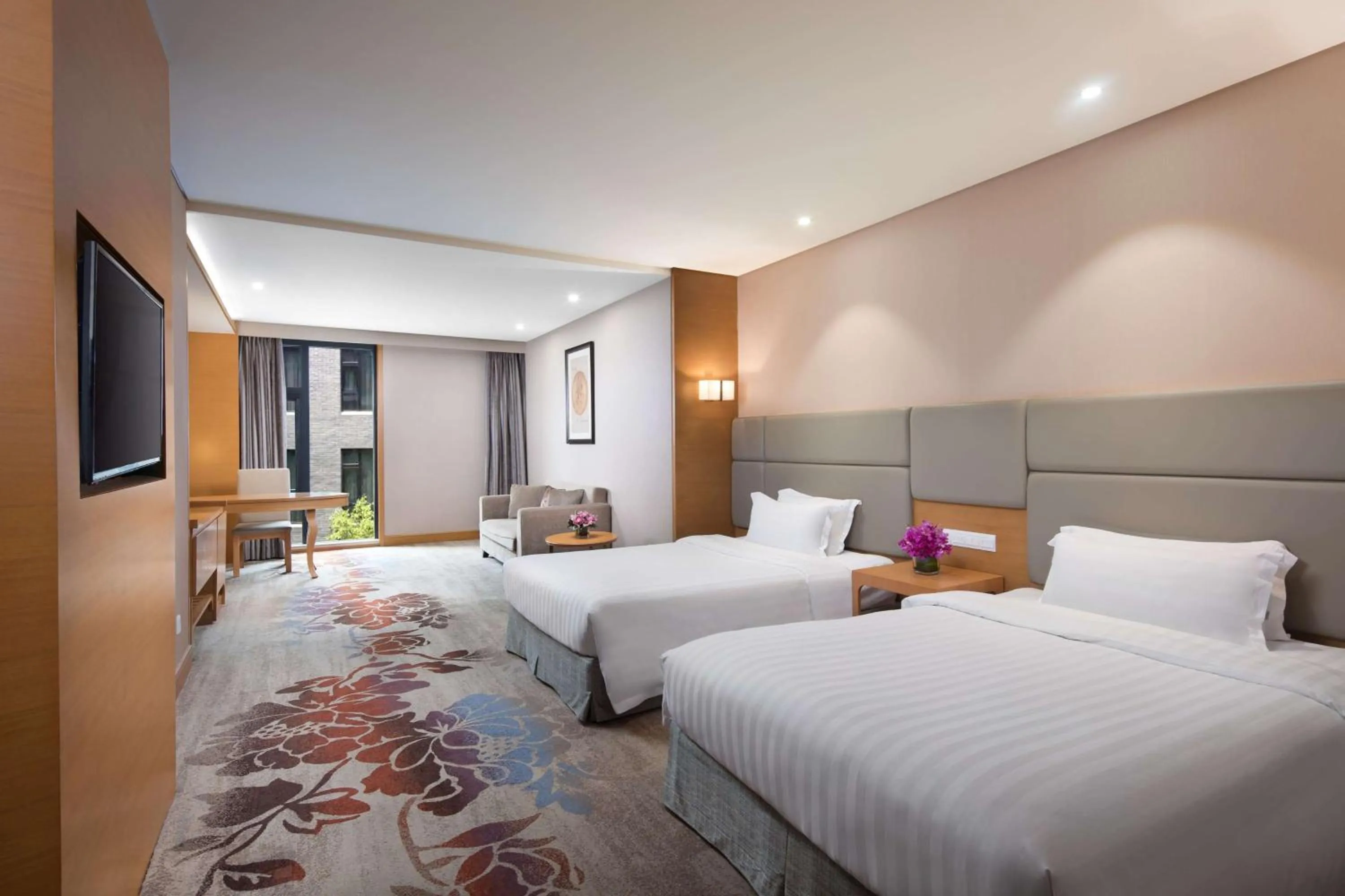 Photo of the whole room, Bed in Ramada by Wyndham Beijing Airport