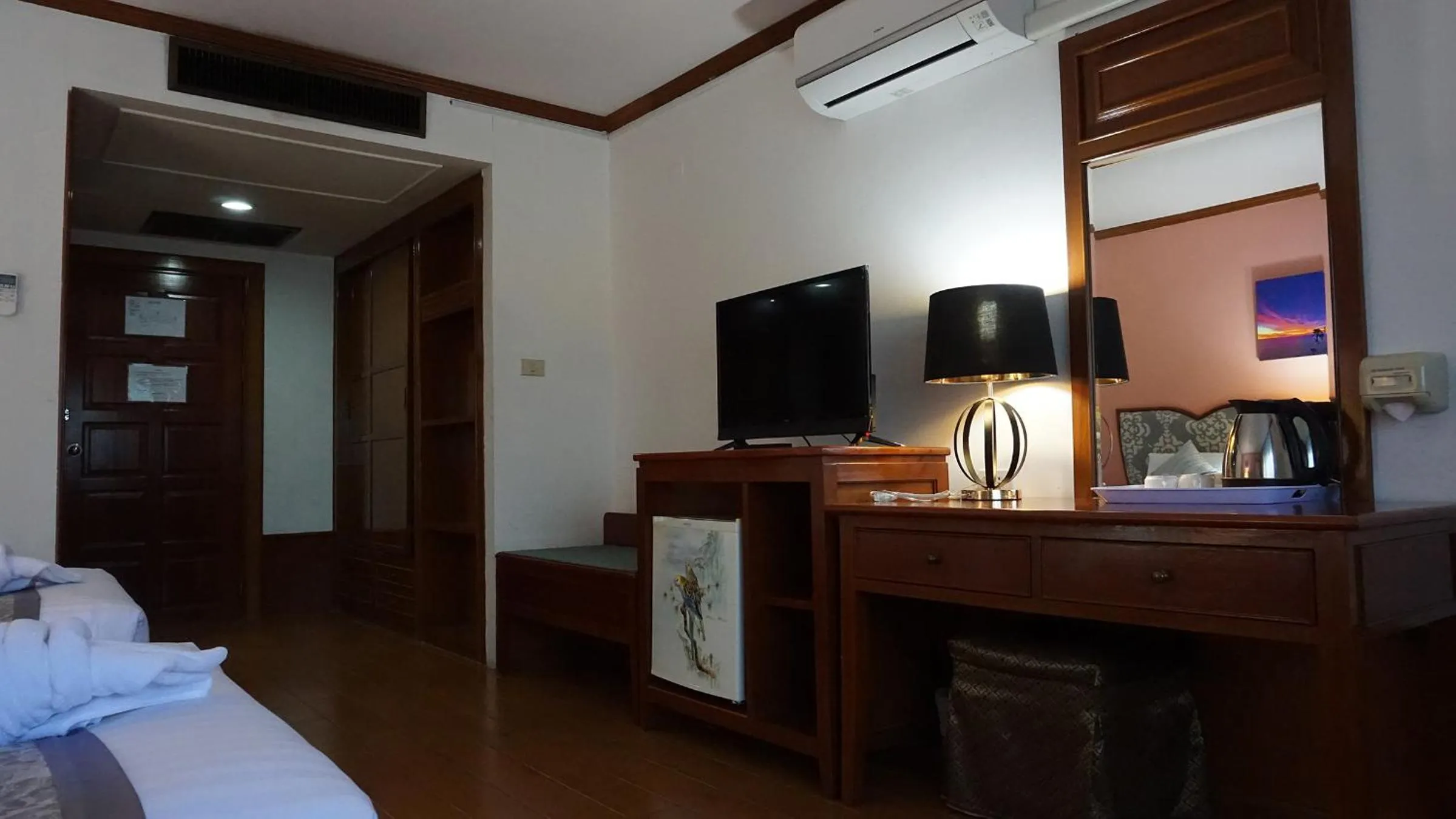 Bed in Wattana Park Hotel