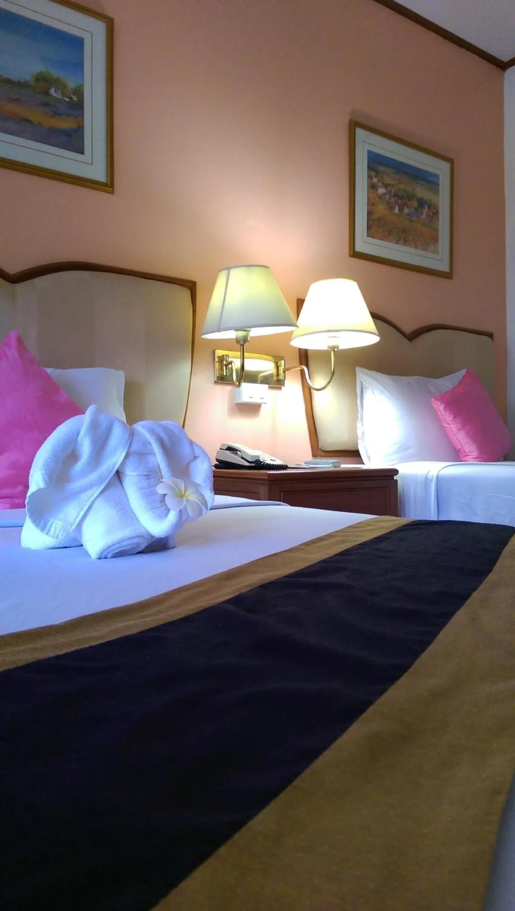 Bedroom, Bed in Wattana Park Hotel