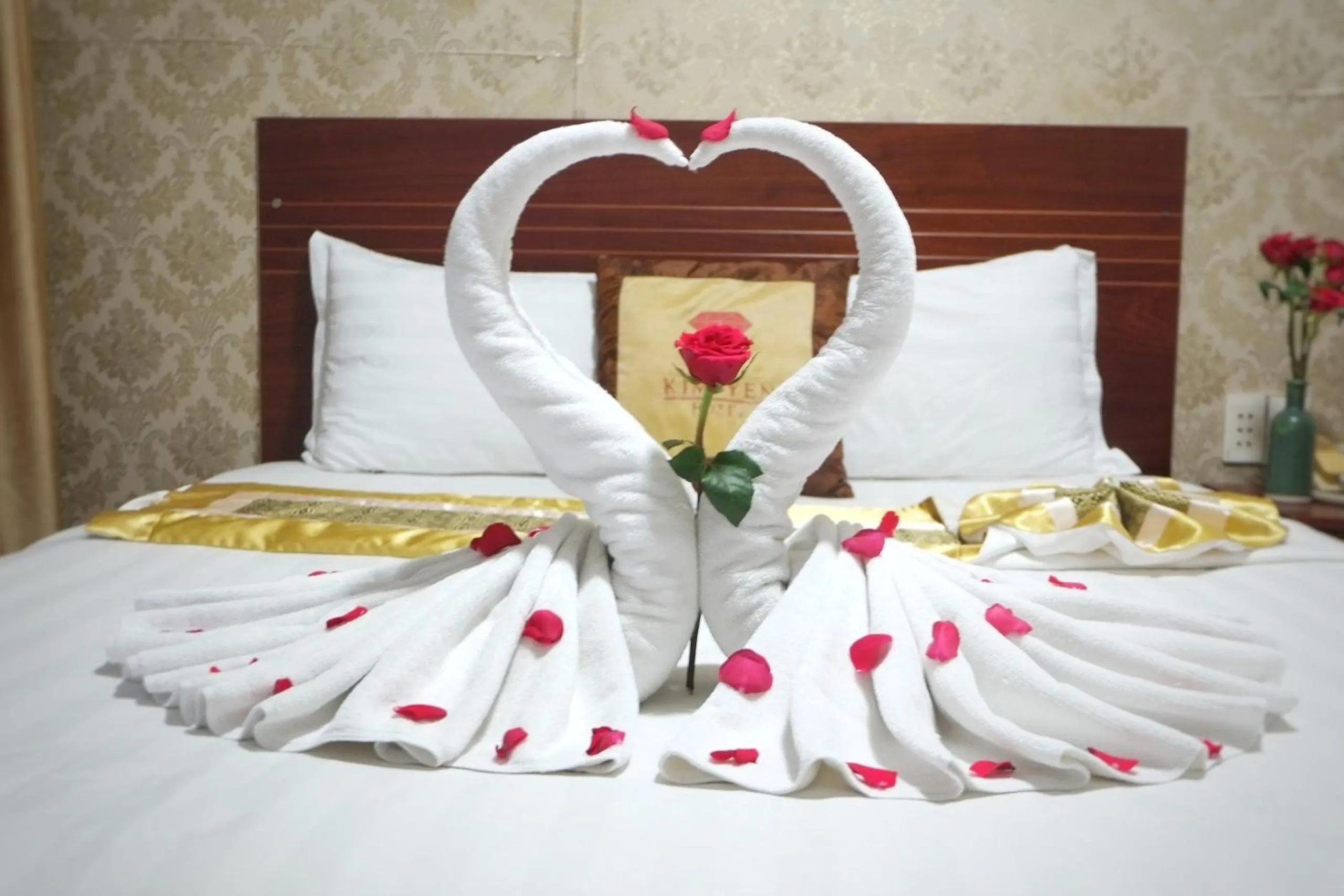 Bed in Kim Yen Hotel