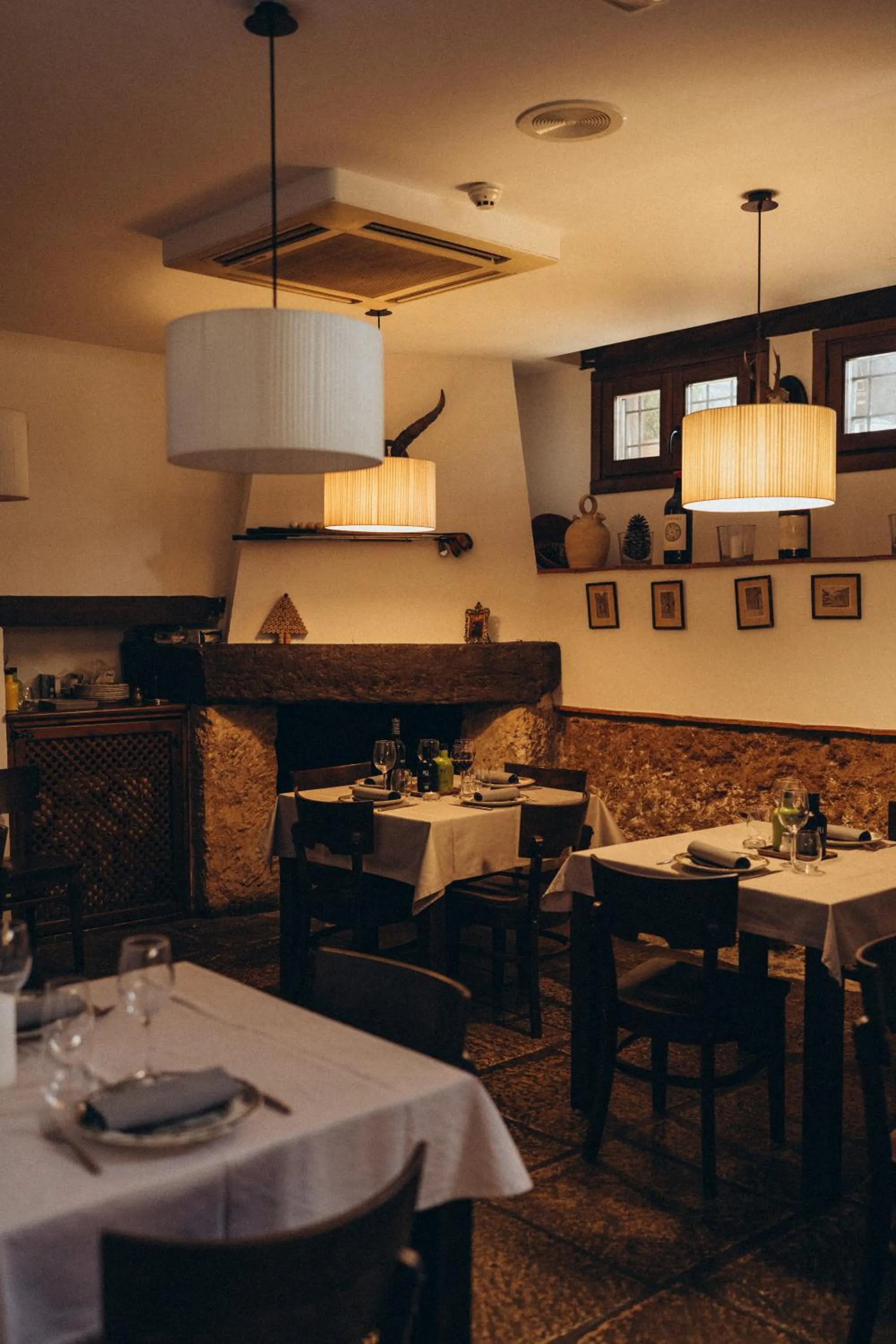 Restaurant/places to eat in Hotel Restaurante Doña Anita