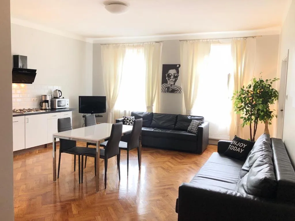 TV and multimedia in Florianska Gate Luxury Apartments