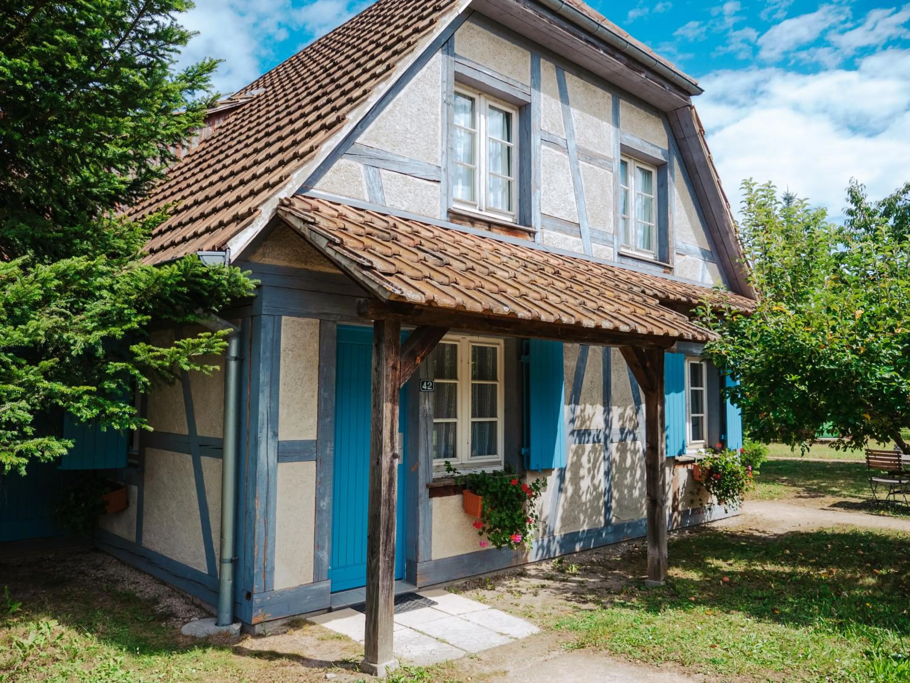 Facade/entrance in Les Loges de l'Ecomusée D'Alsace