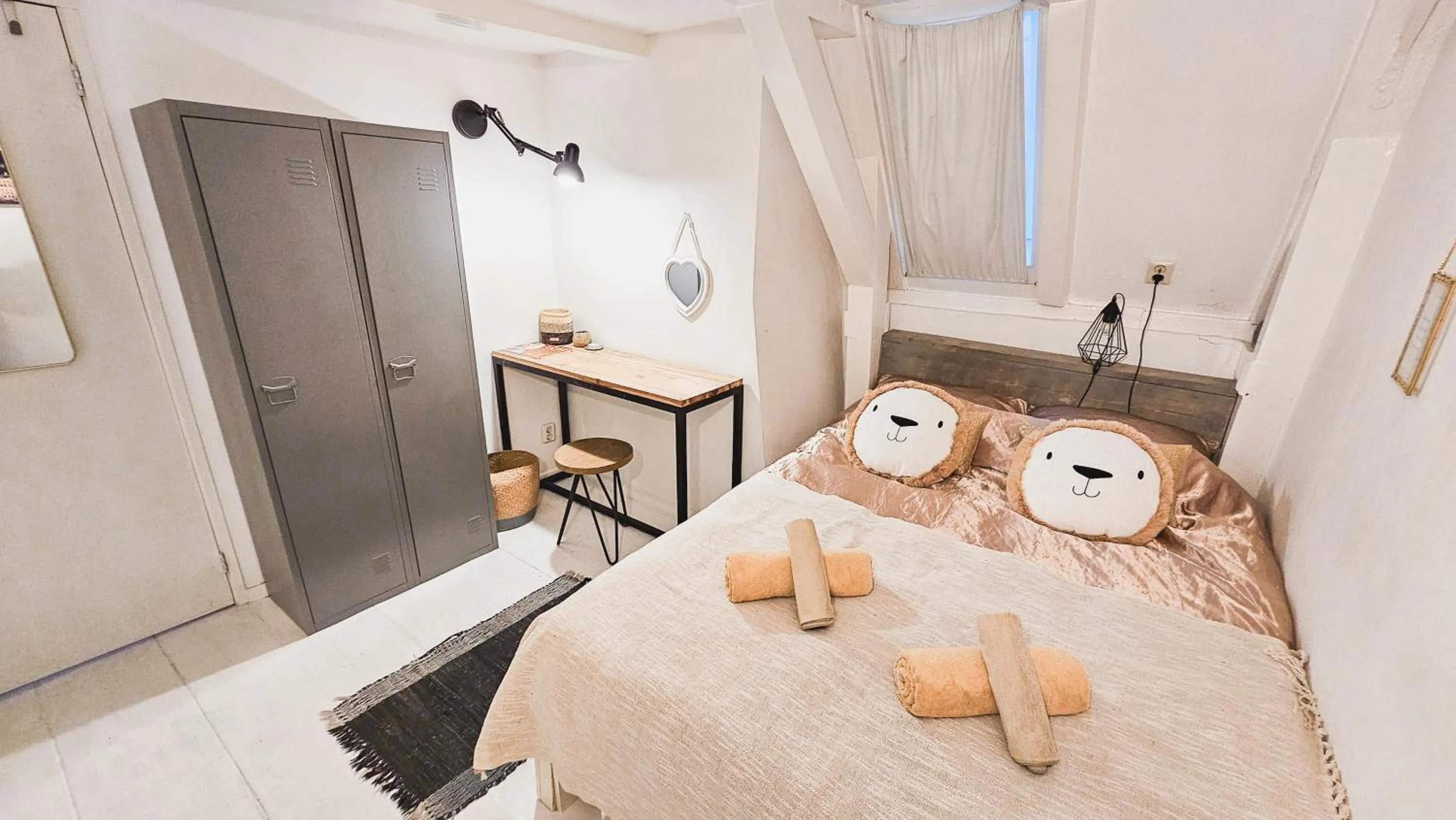 Bed in Your a Royalty - Equal Design by JoyJoyJoy - Top Floor and Top Views - Creating houses for the poor