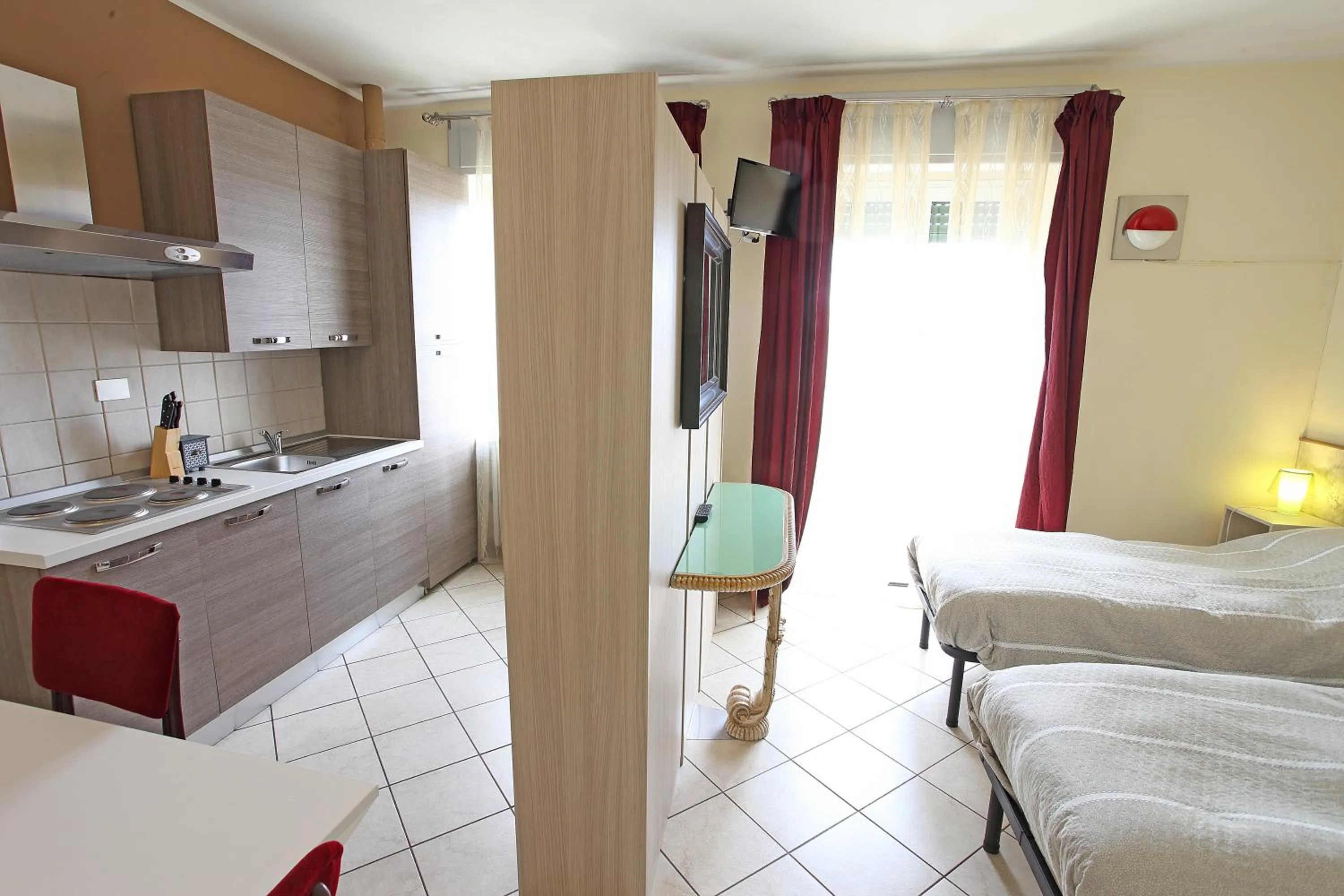 Kitchen or kitchenette, Bed in BB Ombretta