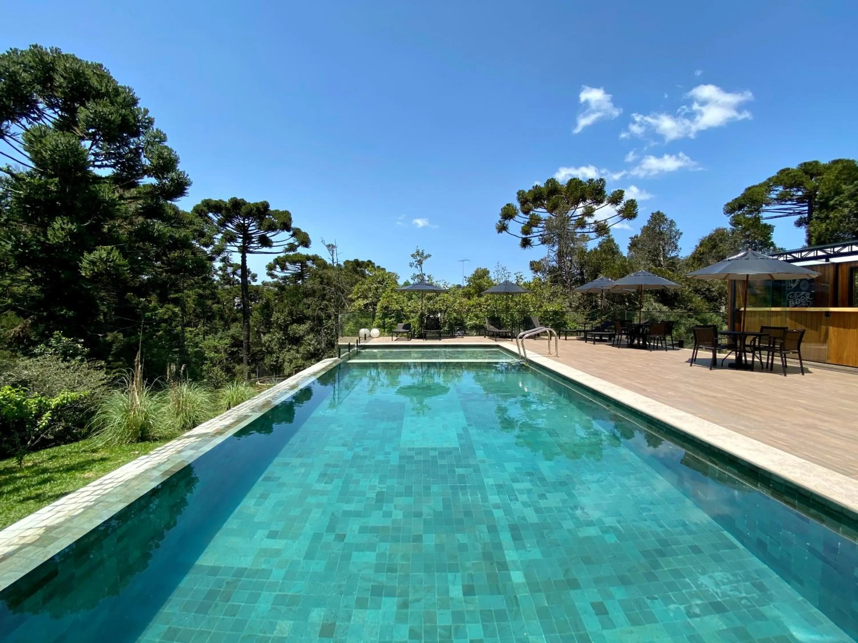 Pool view in Hotel Boutique QUEBRA-NOZ