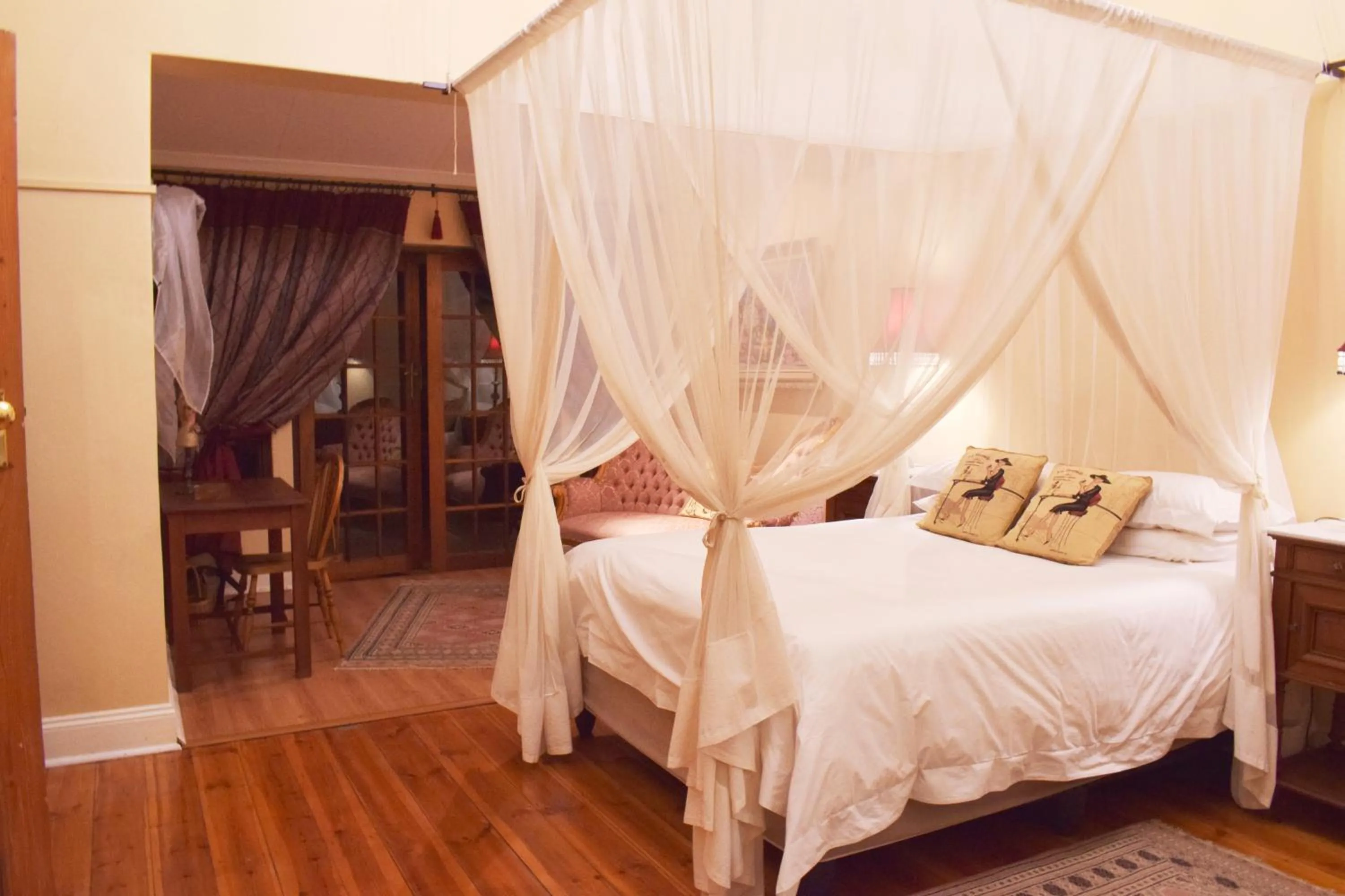 Bed in Lockerbie Lodge