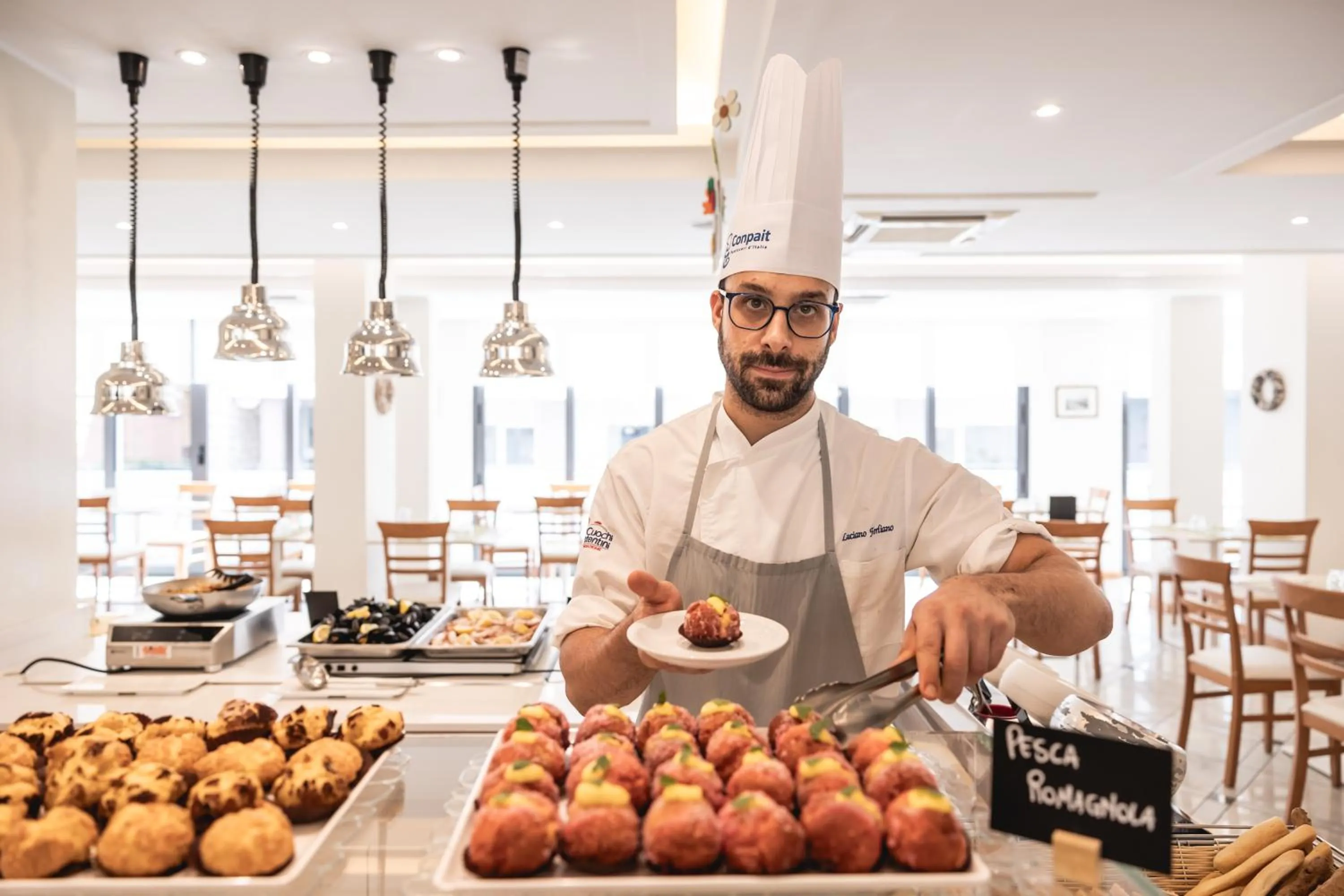 Restaurant/places to eat in Hotel Principe