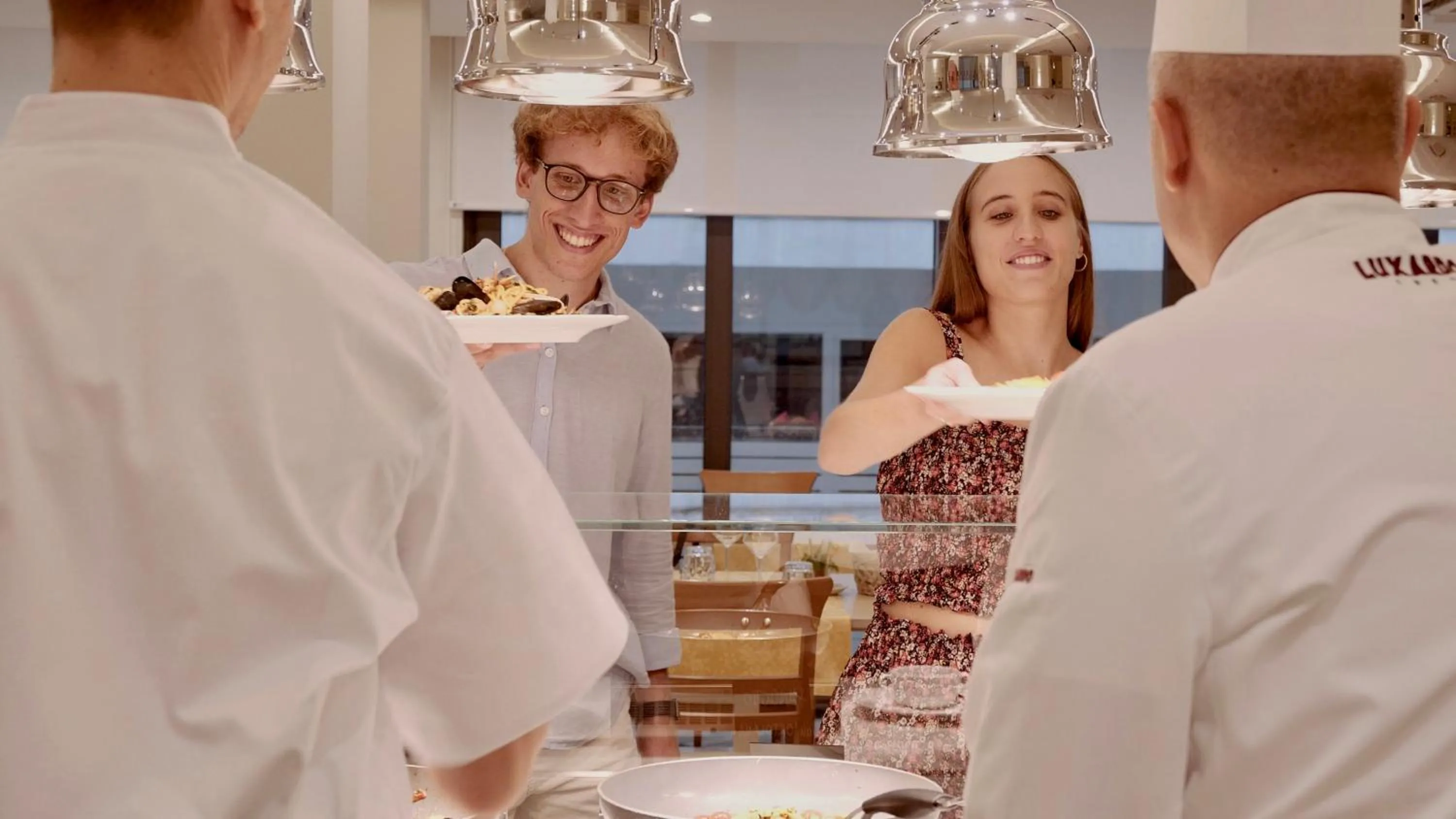 Restaurant/places to eat in Hotel Principe