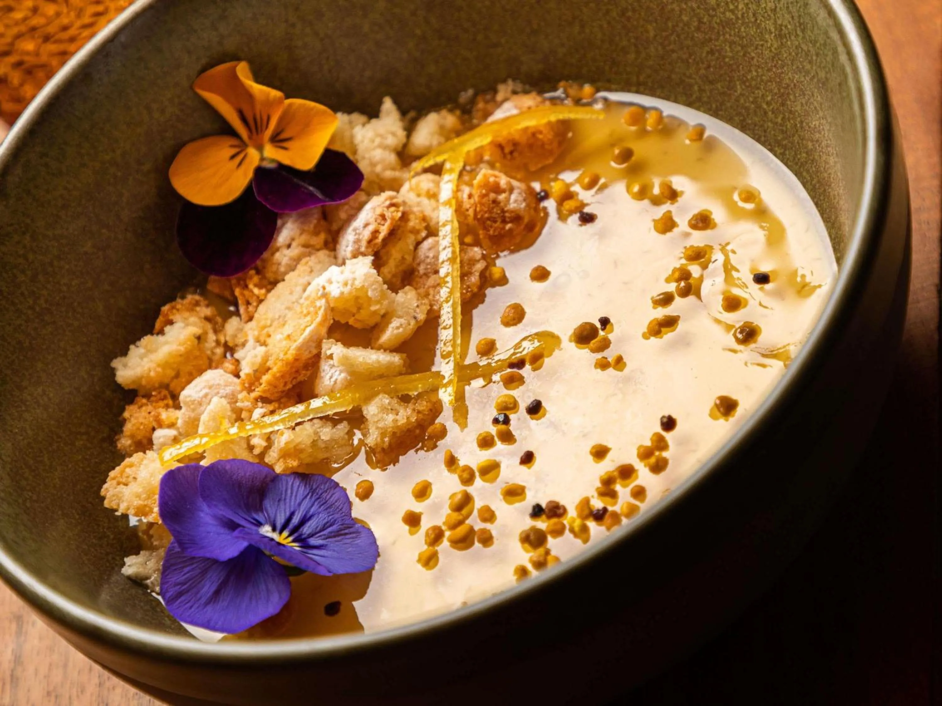 Restaurant/places to eat in Pullman Paris Montparnasse