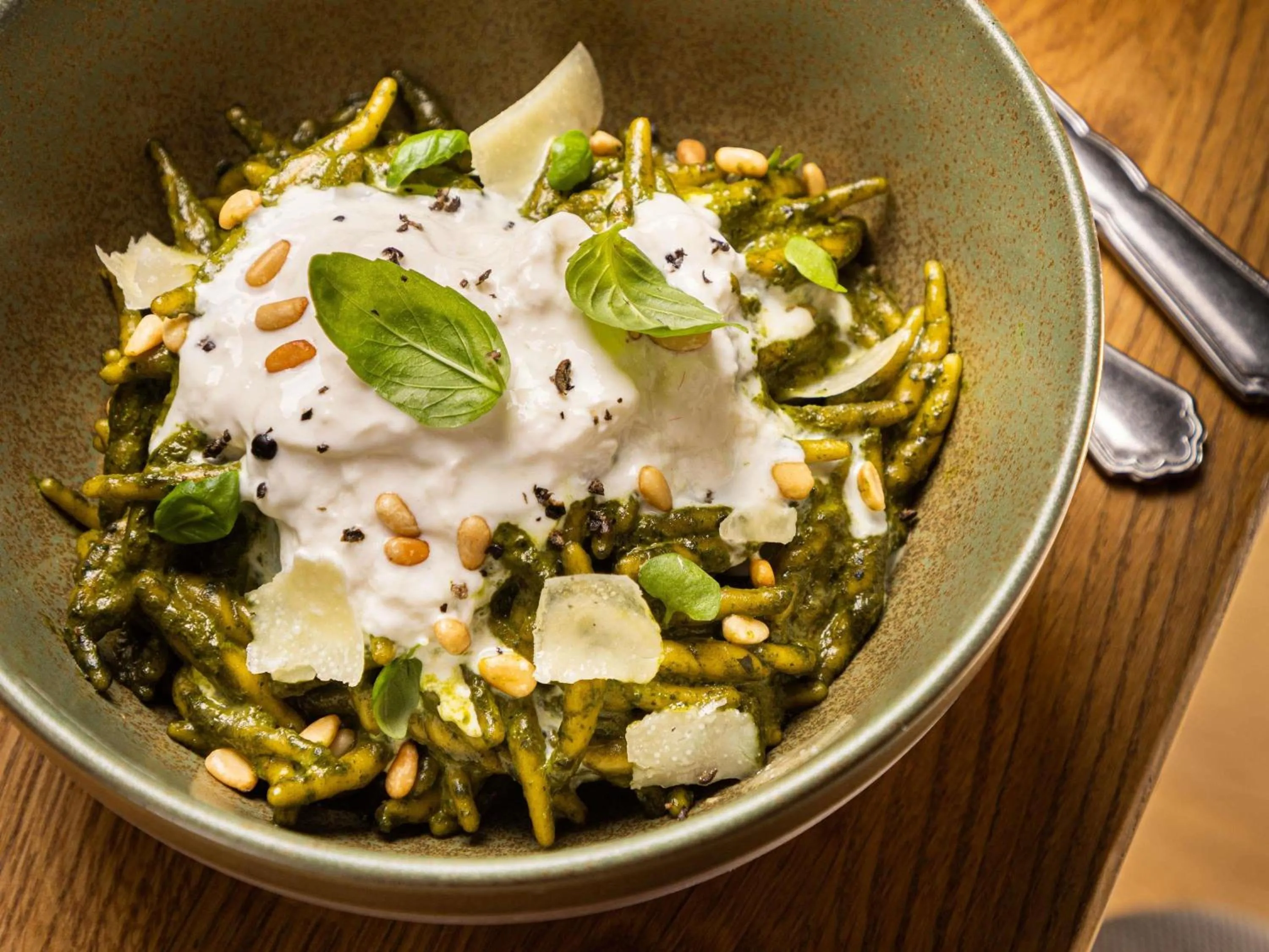 Restaurant/places to eat in Pullman Paris Montparnasse