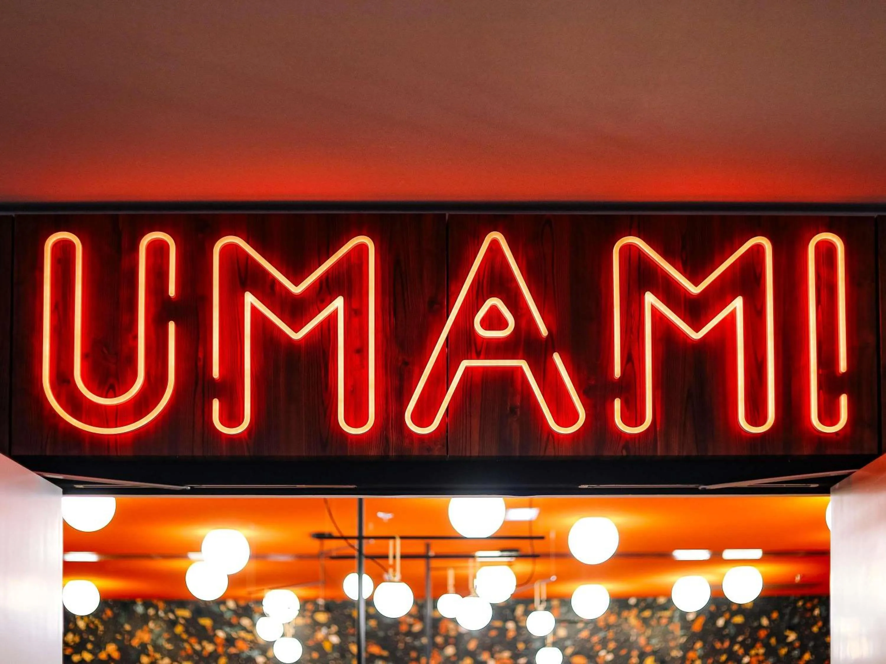 Restaurant/places to eat in Pullman Paris Montparnasse