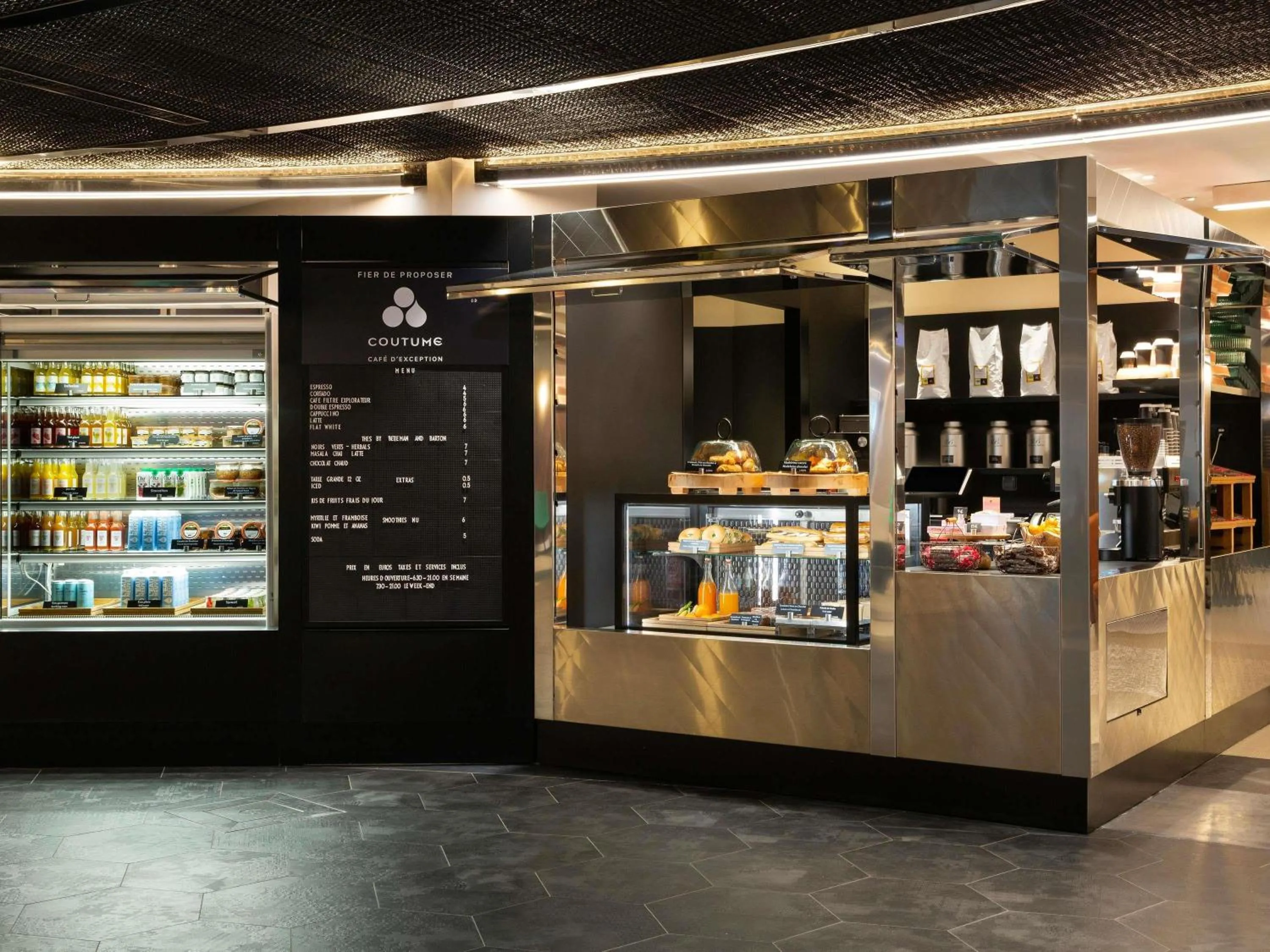 Restaurant/places to eat in Pullman Paris Montparnasse