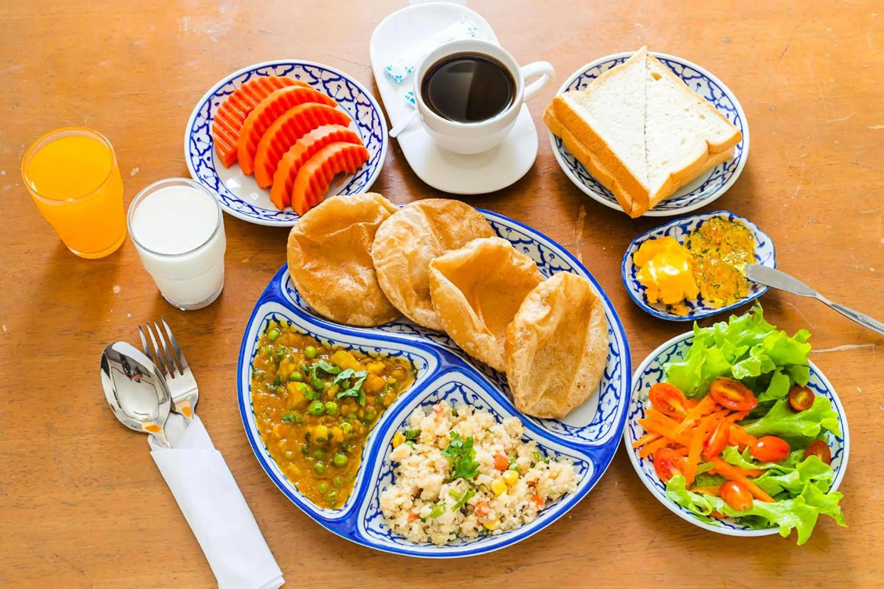 Continental breakfast in Collection O Howard Square Boutique Hotel