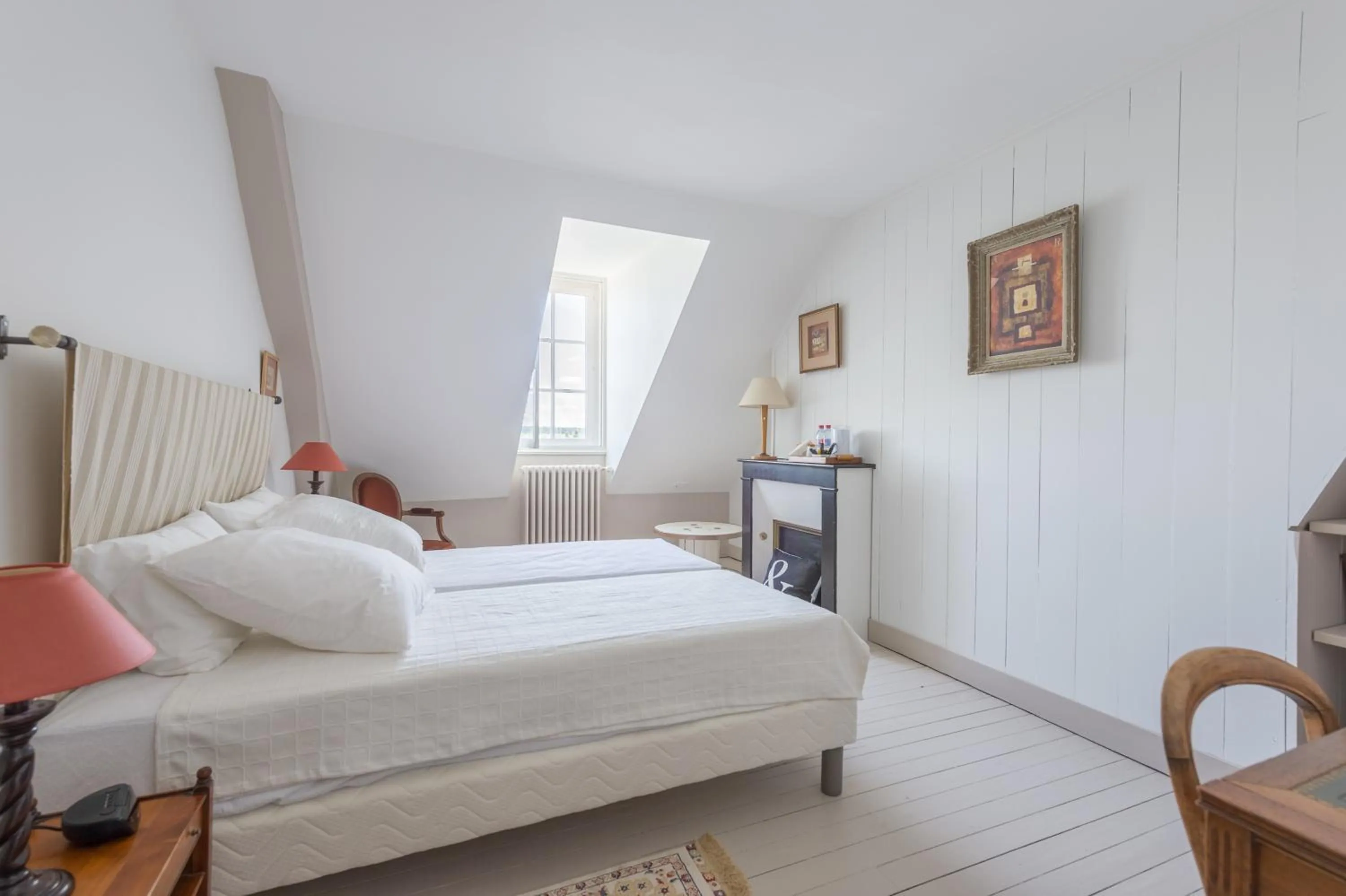 Bedroom in La Perluette