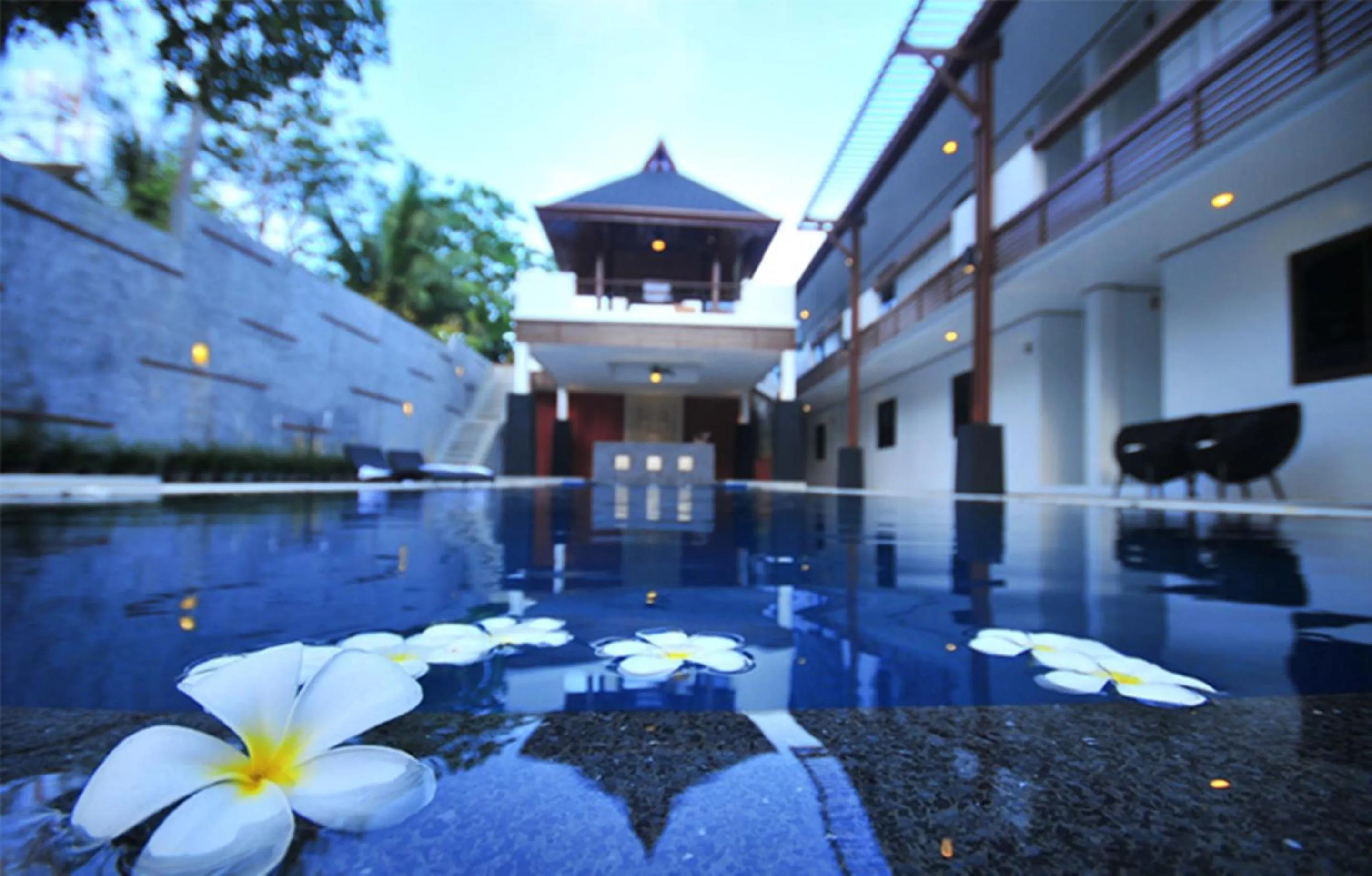Swimming pool in Surintra Boutique Resort