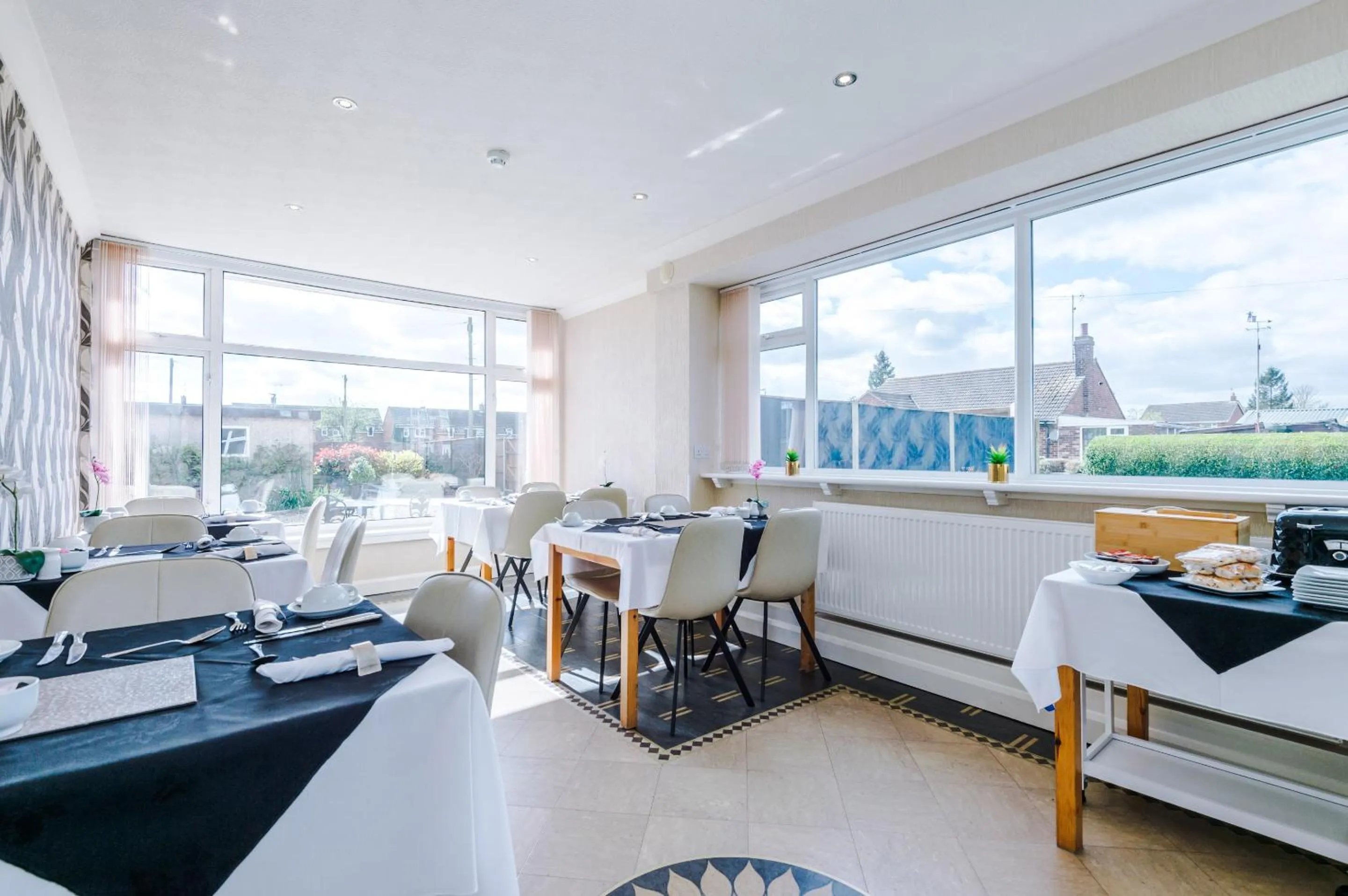 Dining area in Holcombe Guest House