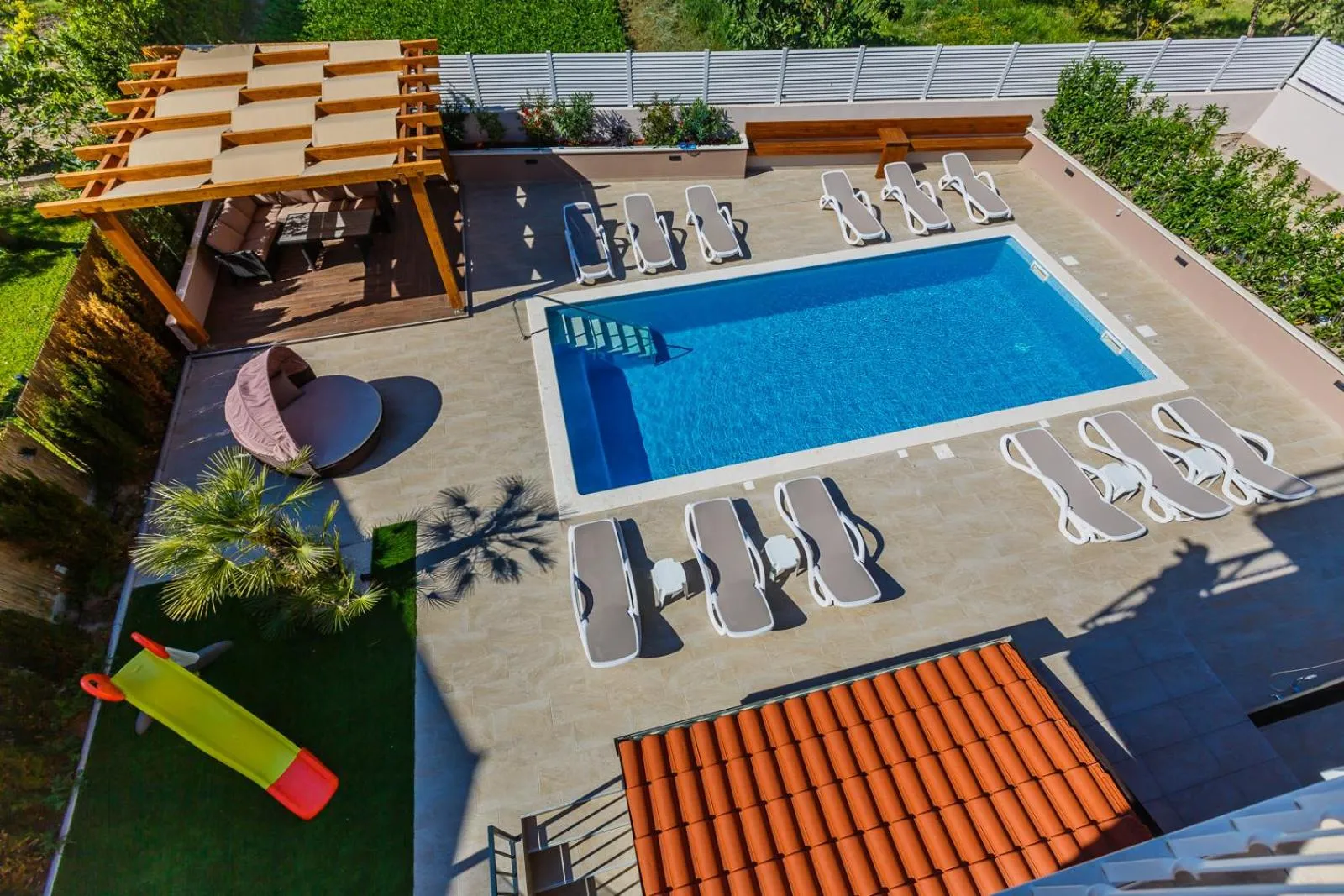 Pool view in Villa Tea