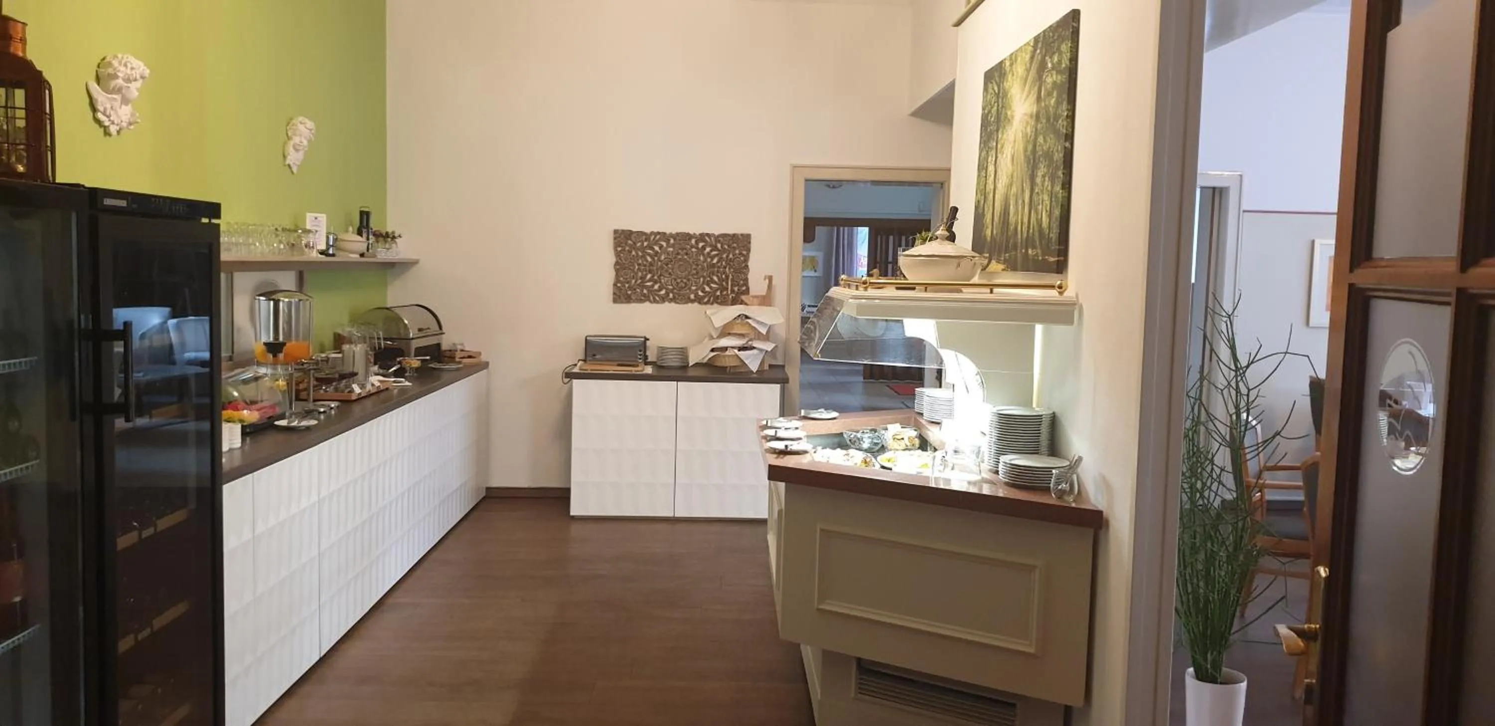 Food and drinks in Schollers Restaurant & Hotel