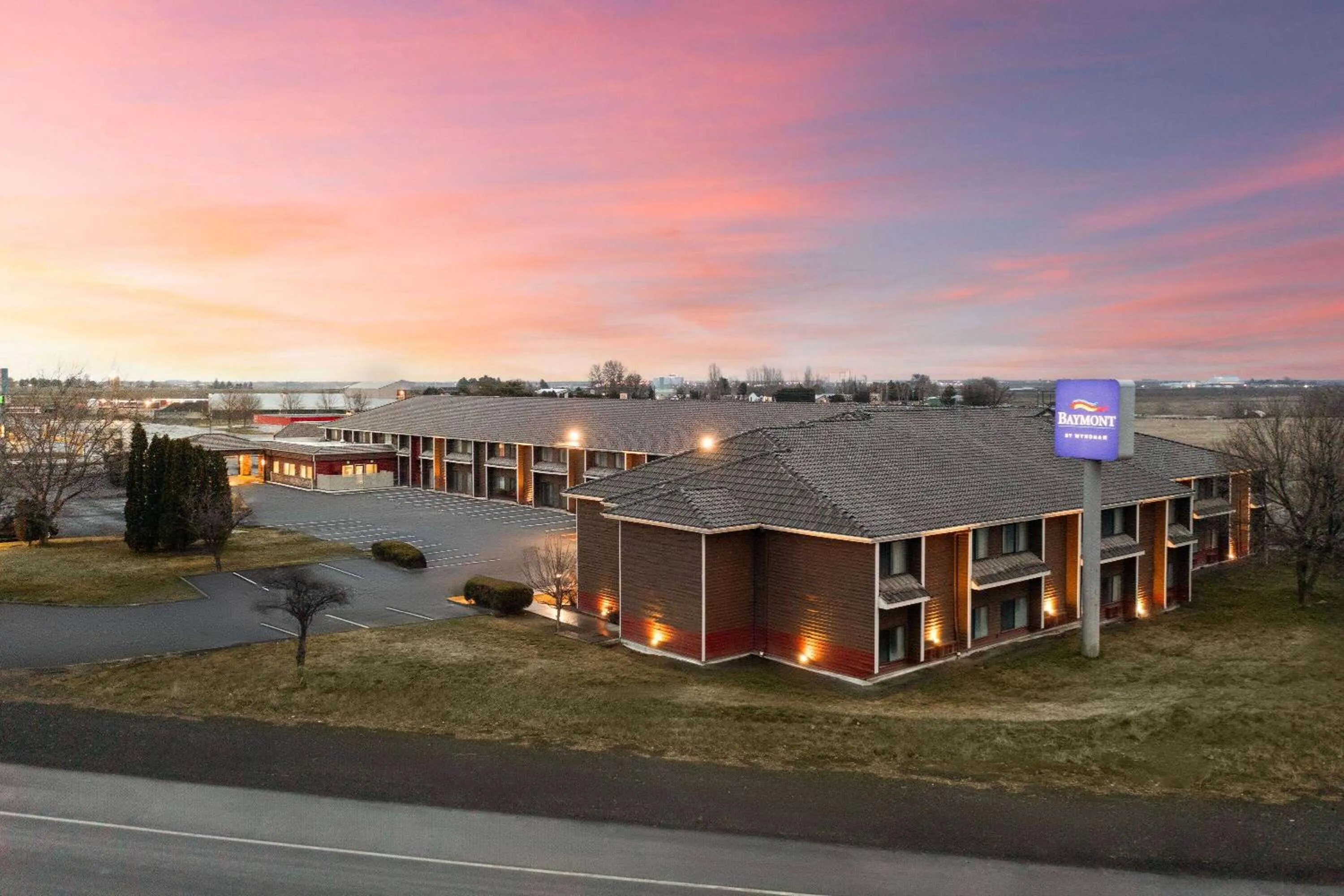 Property building in Baymont by Wyndham Moses Lake