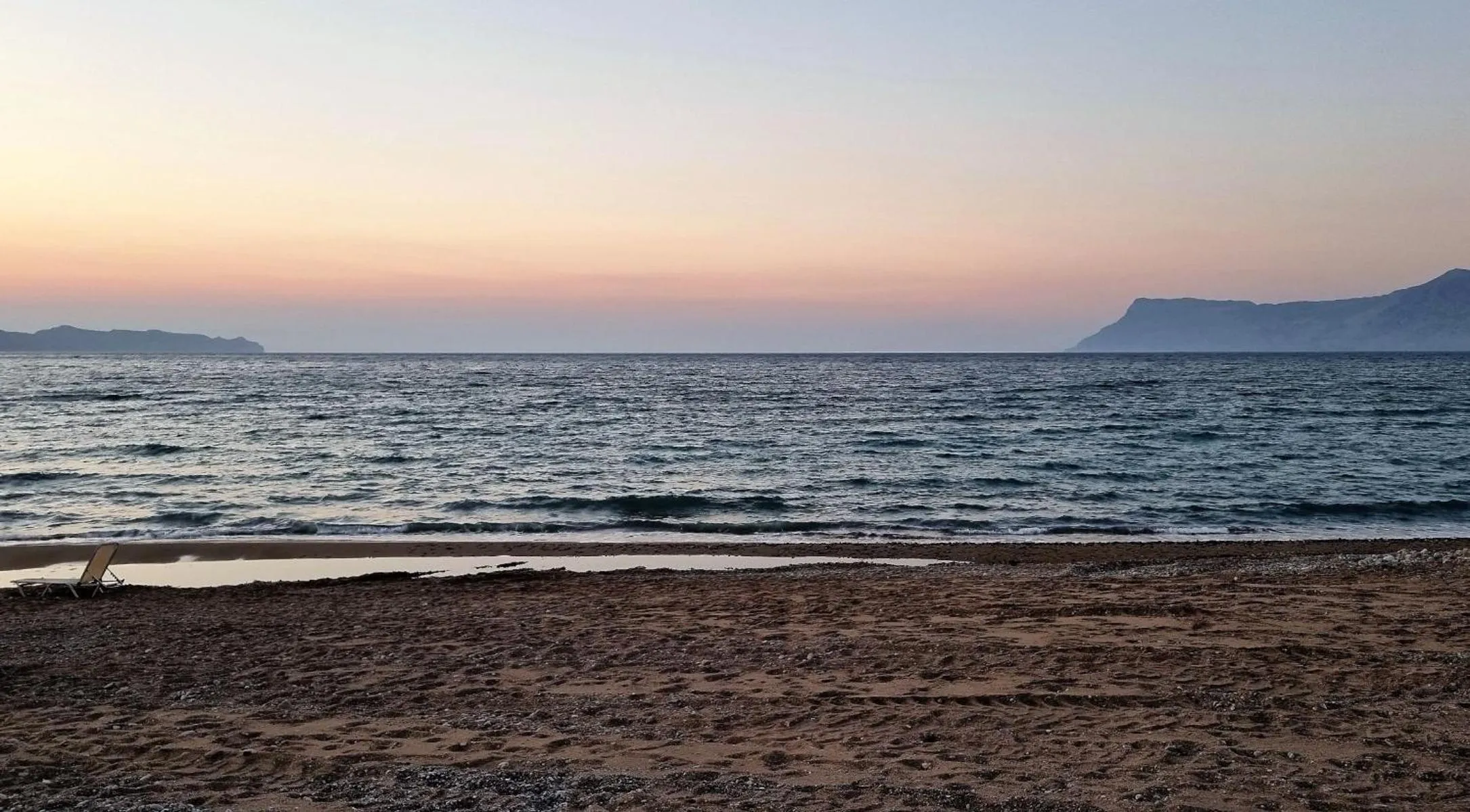 Beach in Sunny Bay Hotel