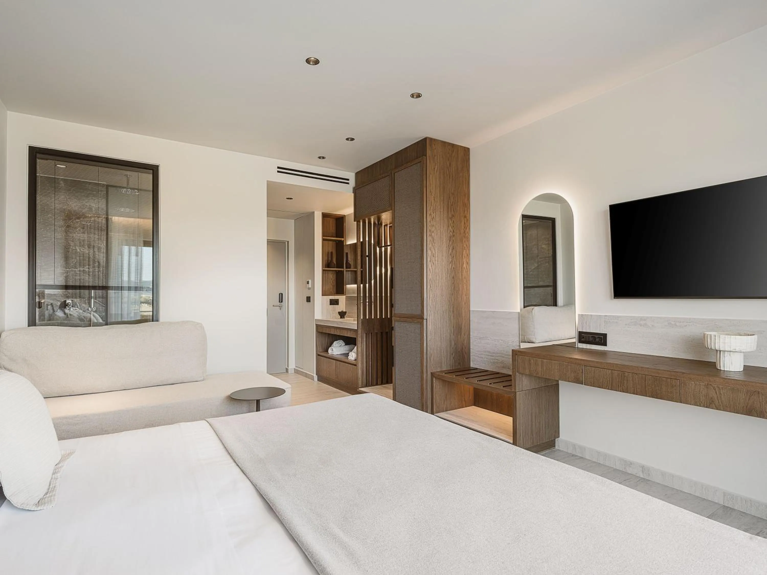 Photo of the whole room, Bed in Sunny Bay Hotel