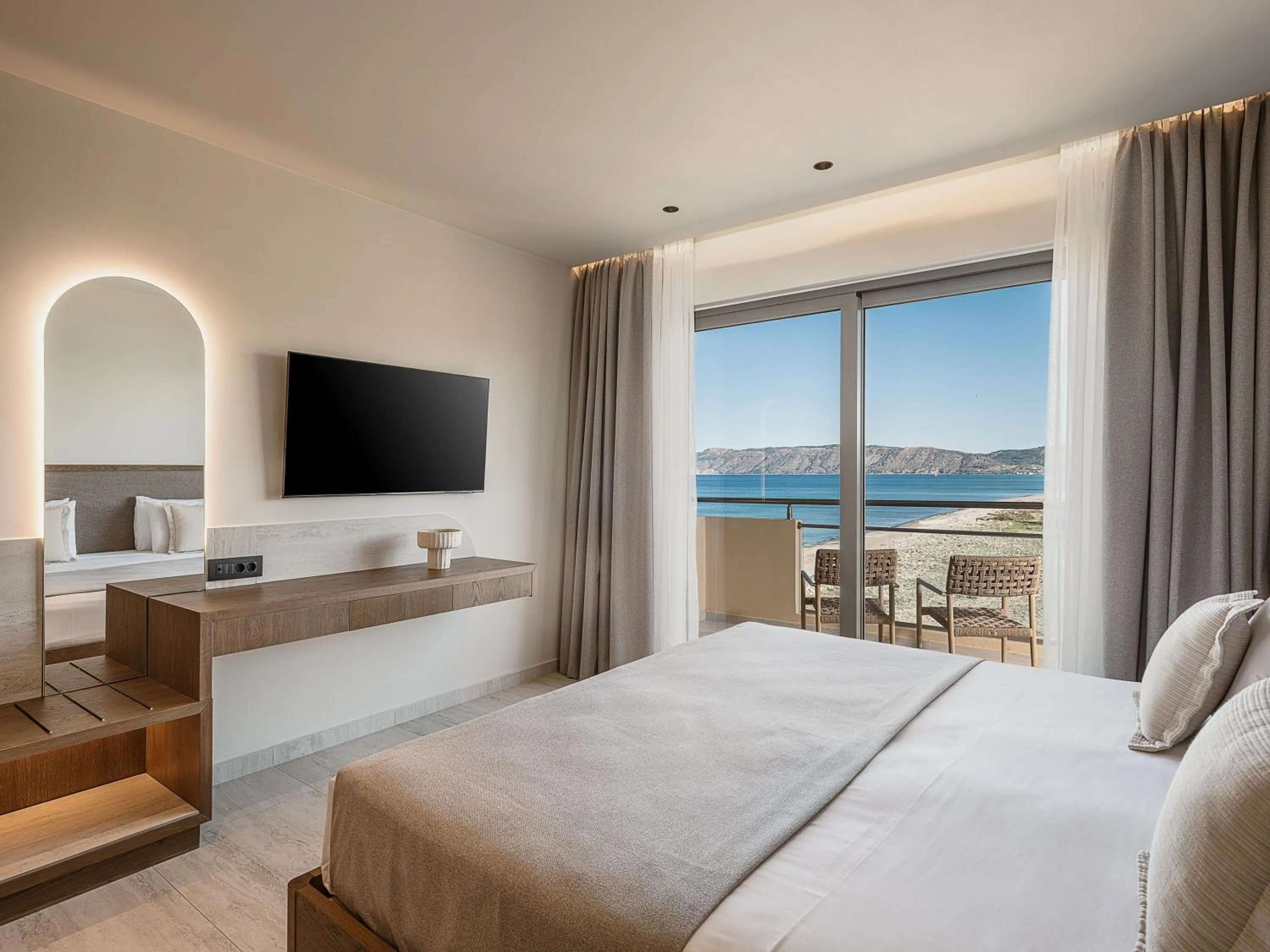 Bed in Sunny Bay Hotel