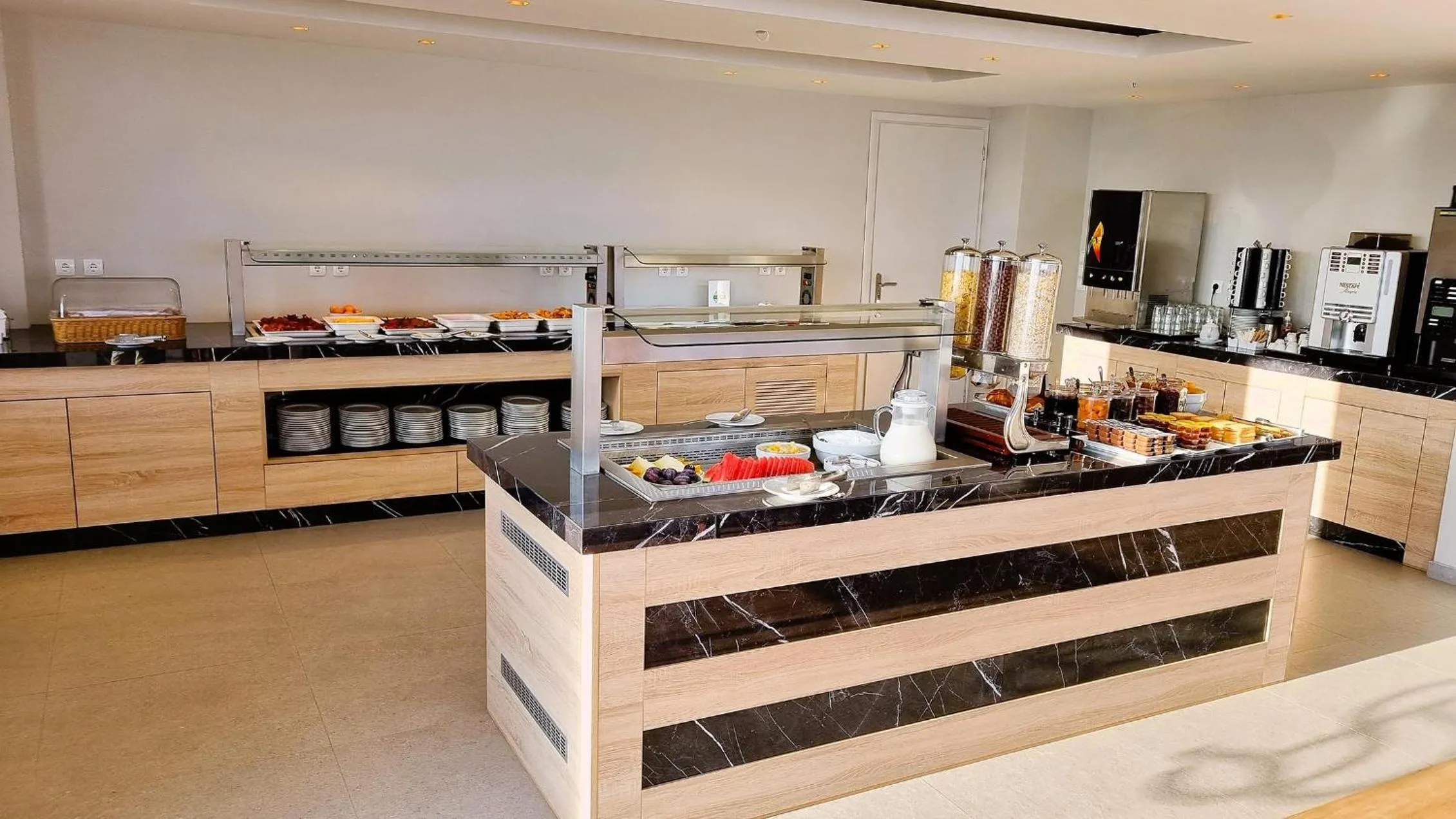 Breakfast in Sunny Bay Hotel