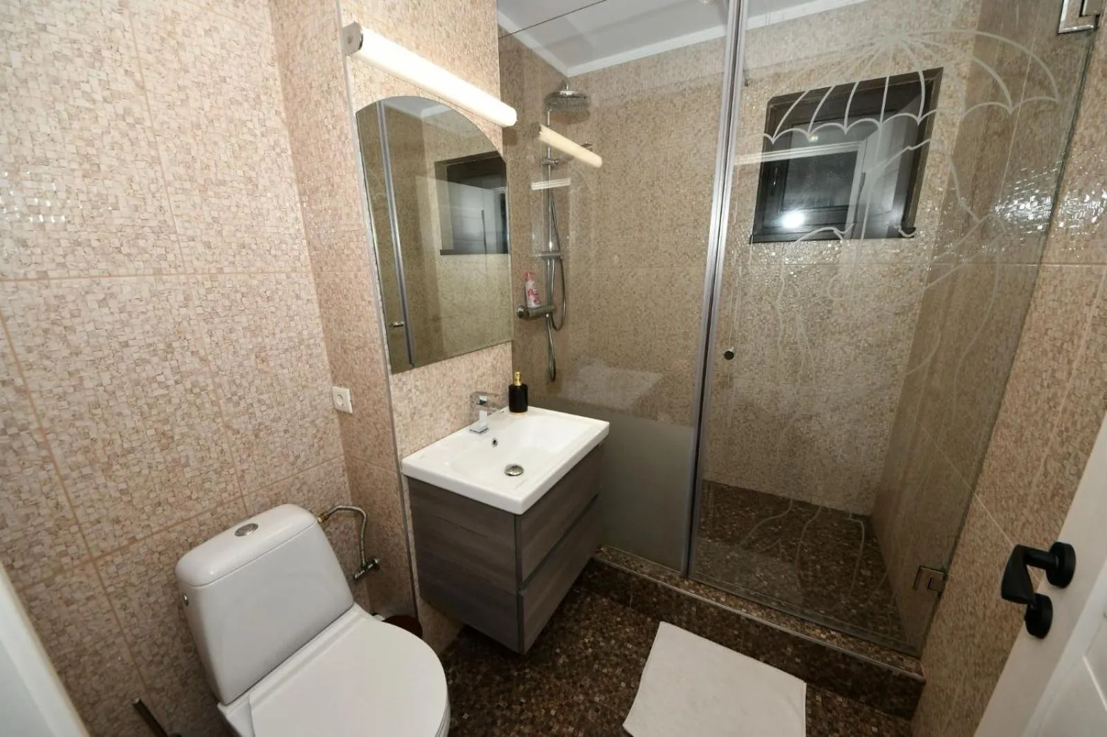 FLY - Regim Hotelier Galati