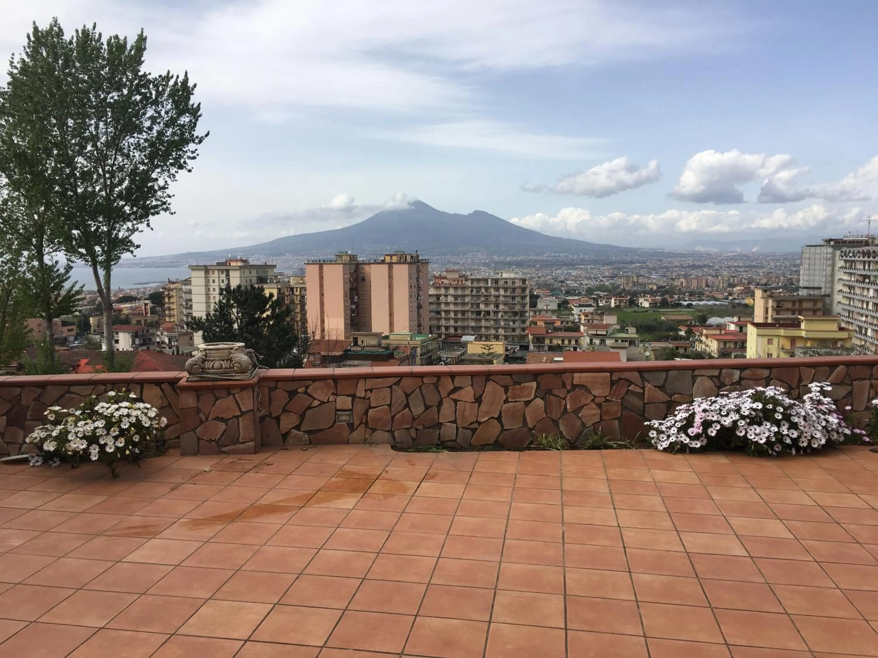 Balcony/Terrace in villa eden