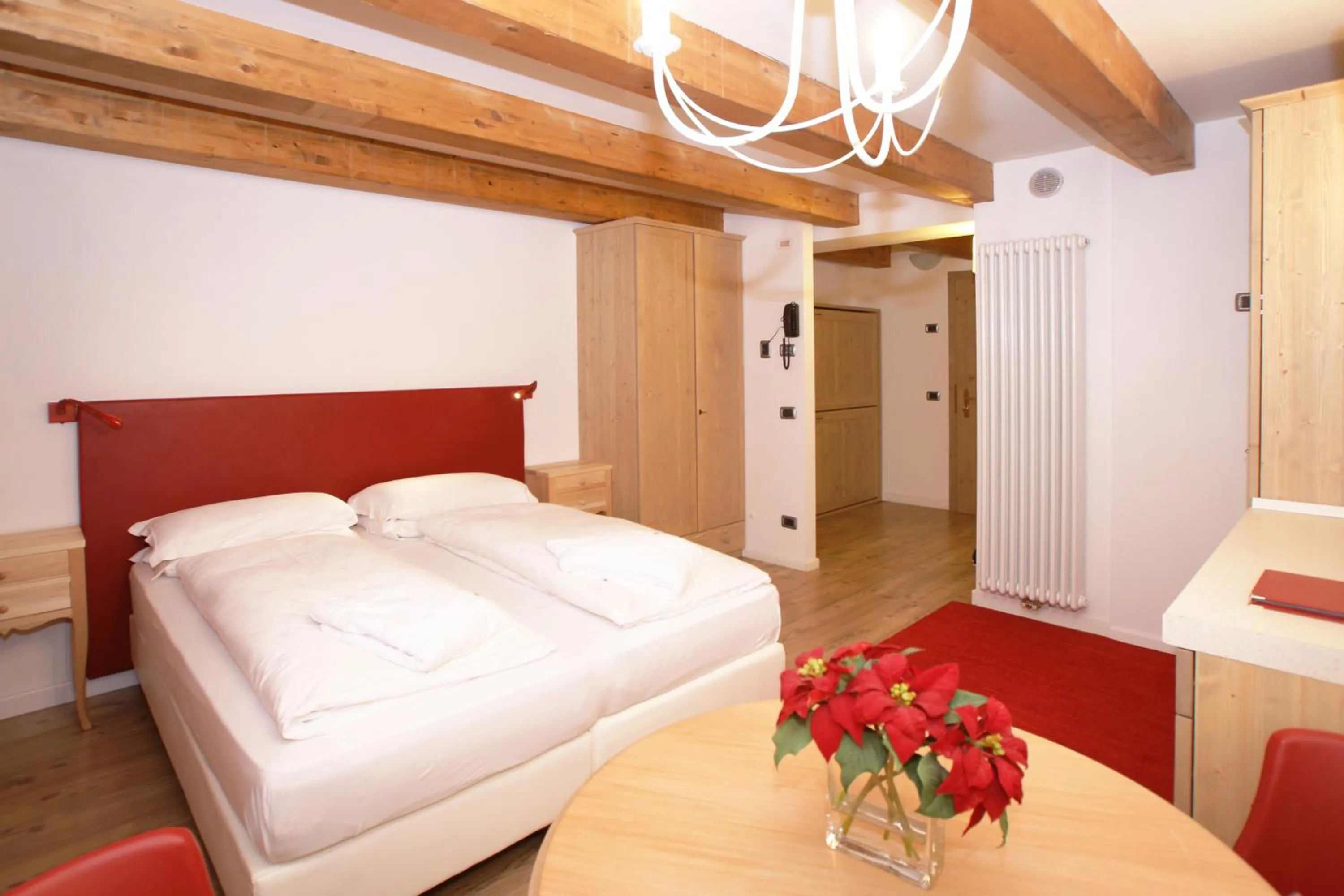 Photo of the whole room, Bed in Hotel Resort Al Sole