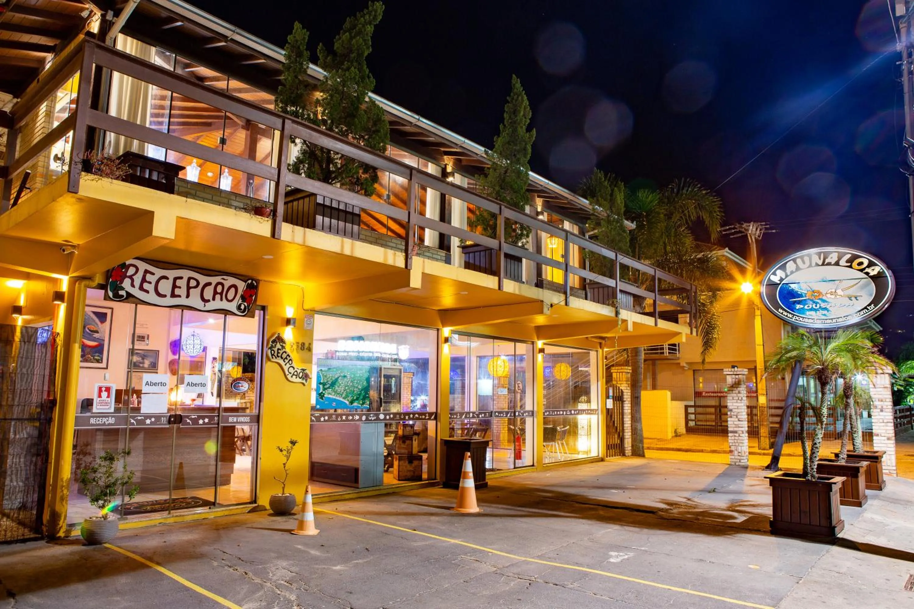 Facade/entrance in Pousada Maunaloa