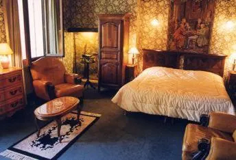 Photo of the whole room, Bed in Hostellerie Sarrasine, Mâcon Est - Teritoria