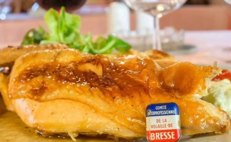 Restaurant/places to eat in Hostellerie Sarrasine, Mâcon Est - Teritoria