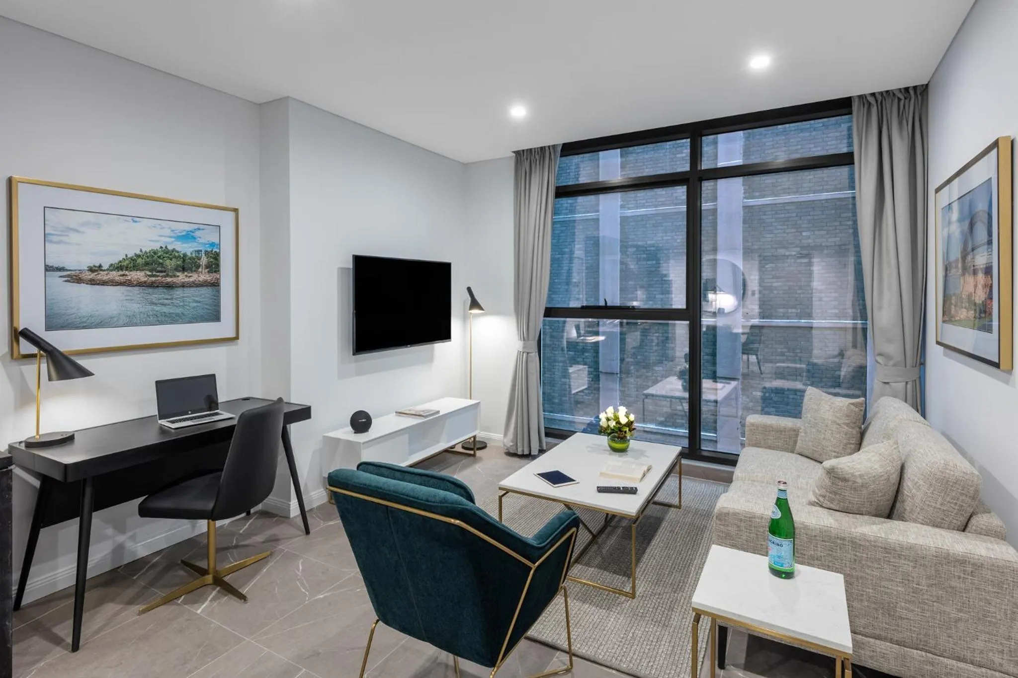 Living room in Meriton Suites Sussex Street, Sydney
