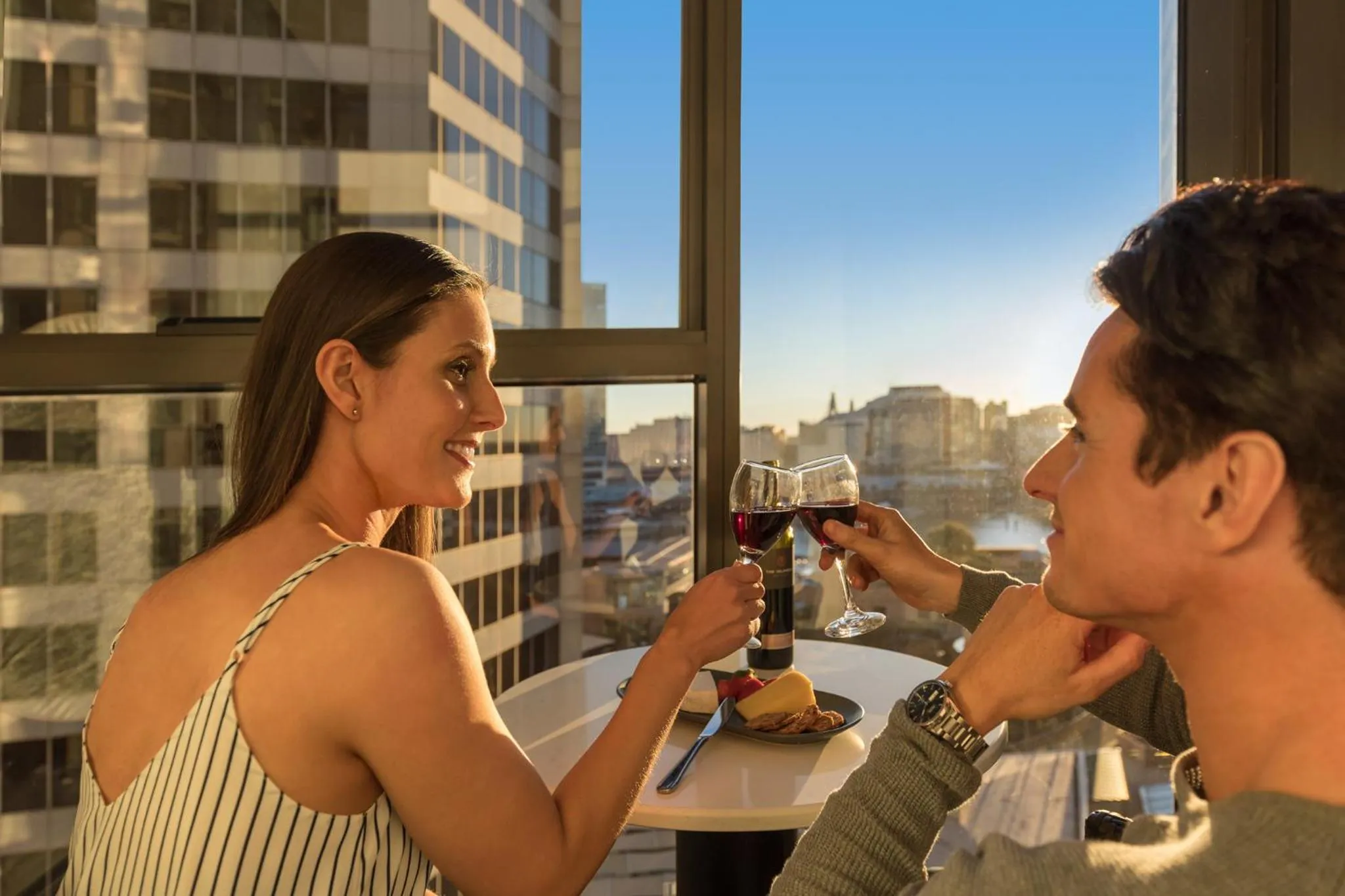 Guests in Meriton Suites Sussex Street, Sydney