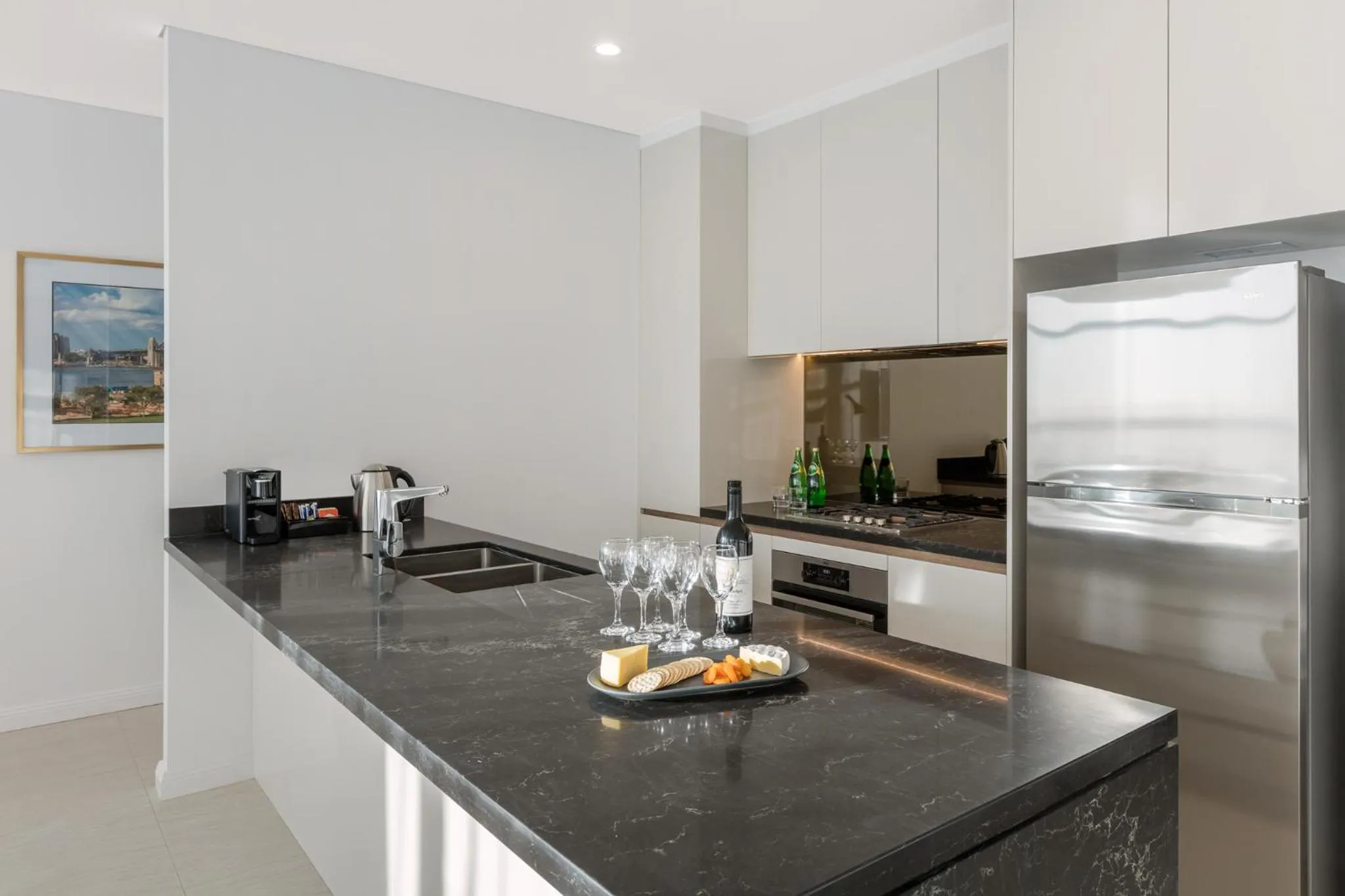Kitchen or kitchenette in Meriton Suites Sussex Street, Sydney
