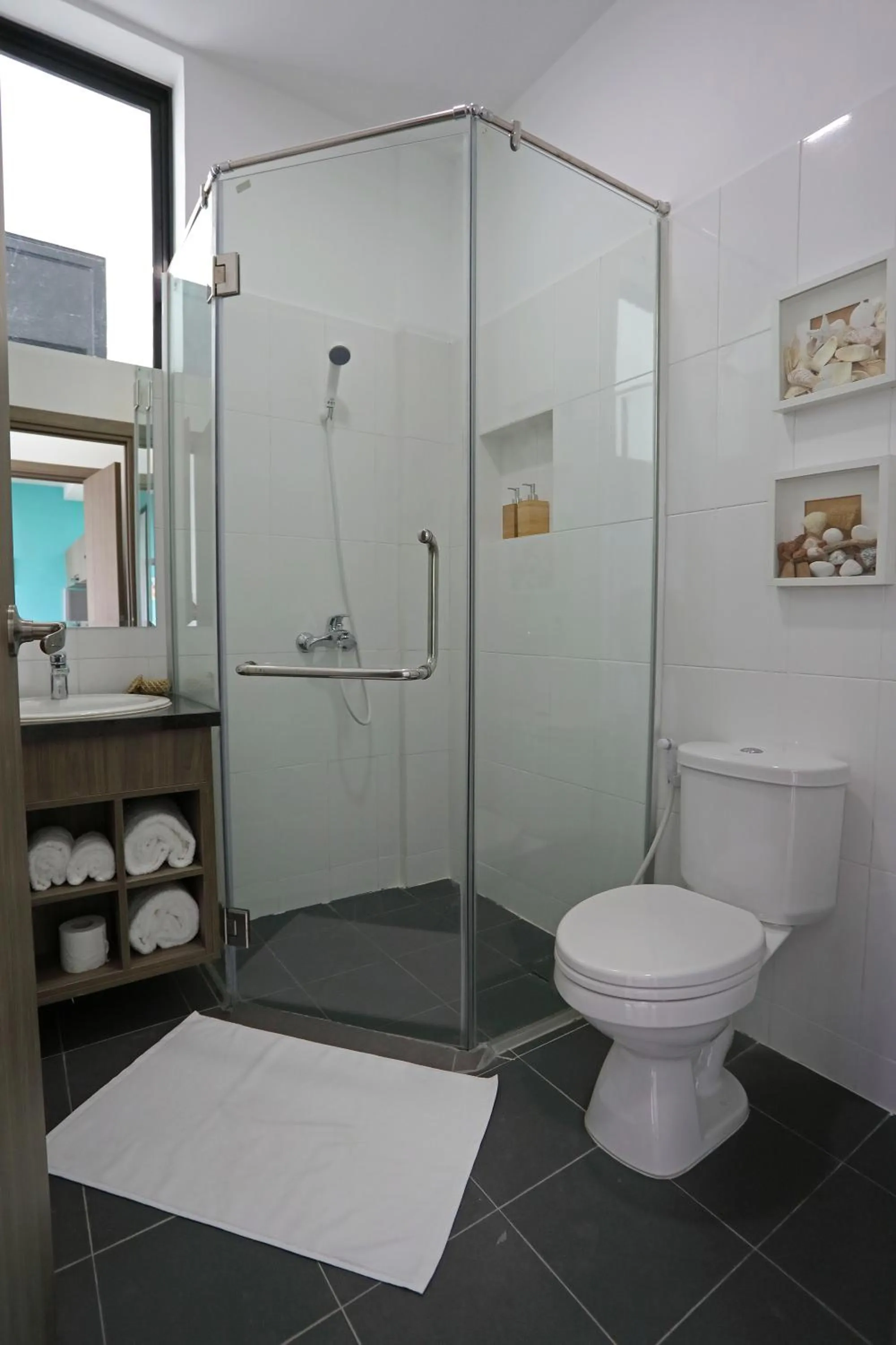 Shower in Eco Garden Residences