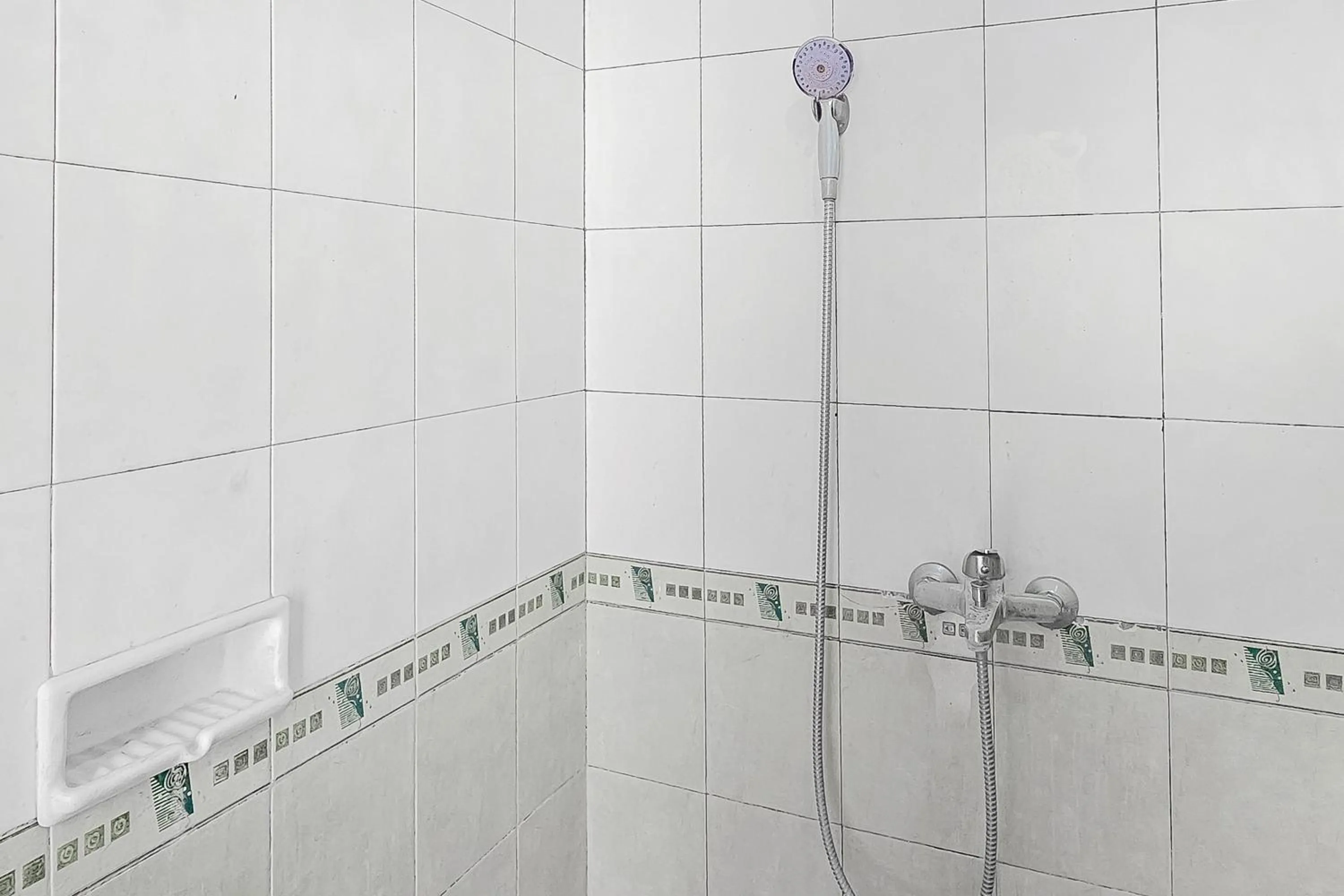 Bathroom in Pandu Prima Guest House Syariah Mitra Reddoorz