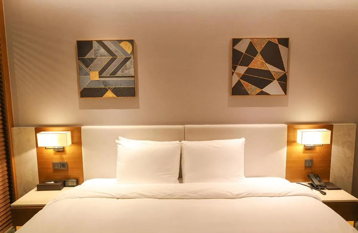 Bed in Hotel Skypark Central Seoul Pangyo