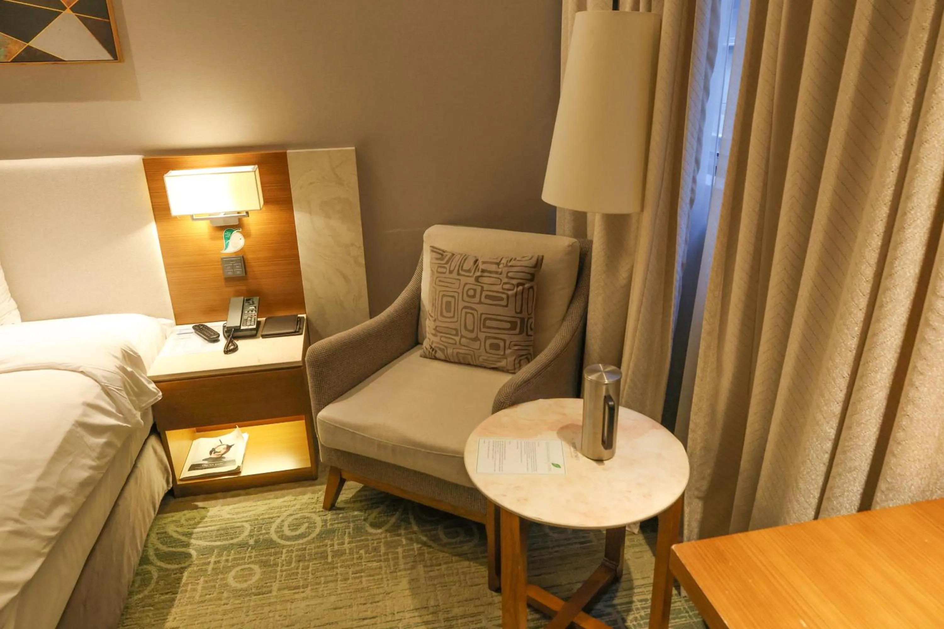 Decorative detail, Bed in Hotel Skypark Central Seoul Pangyo