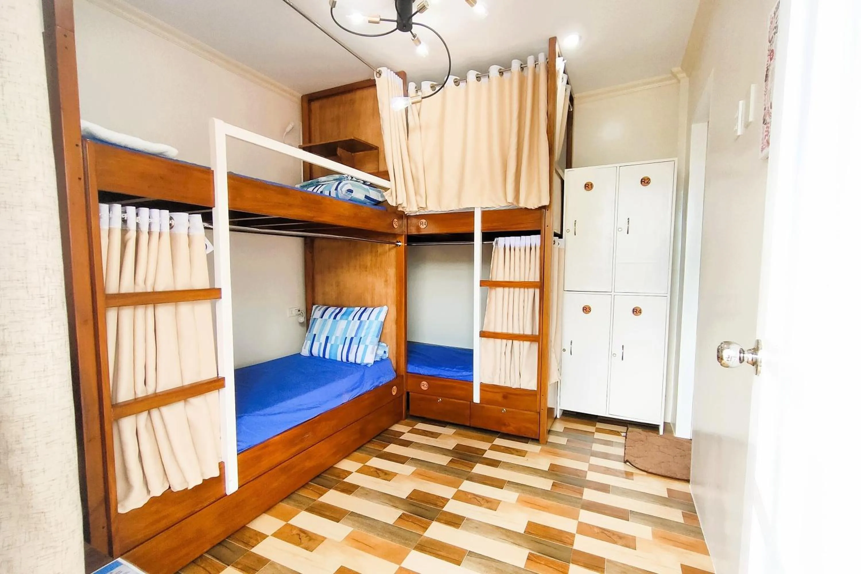 Bedroom, Bed in Intoy's Place Panglao near Beach